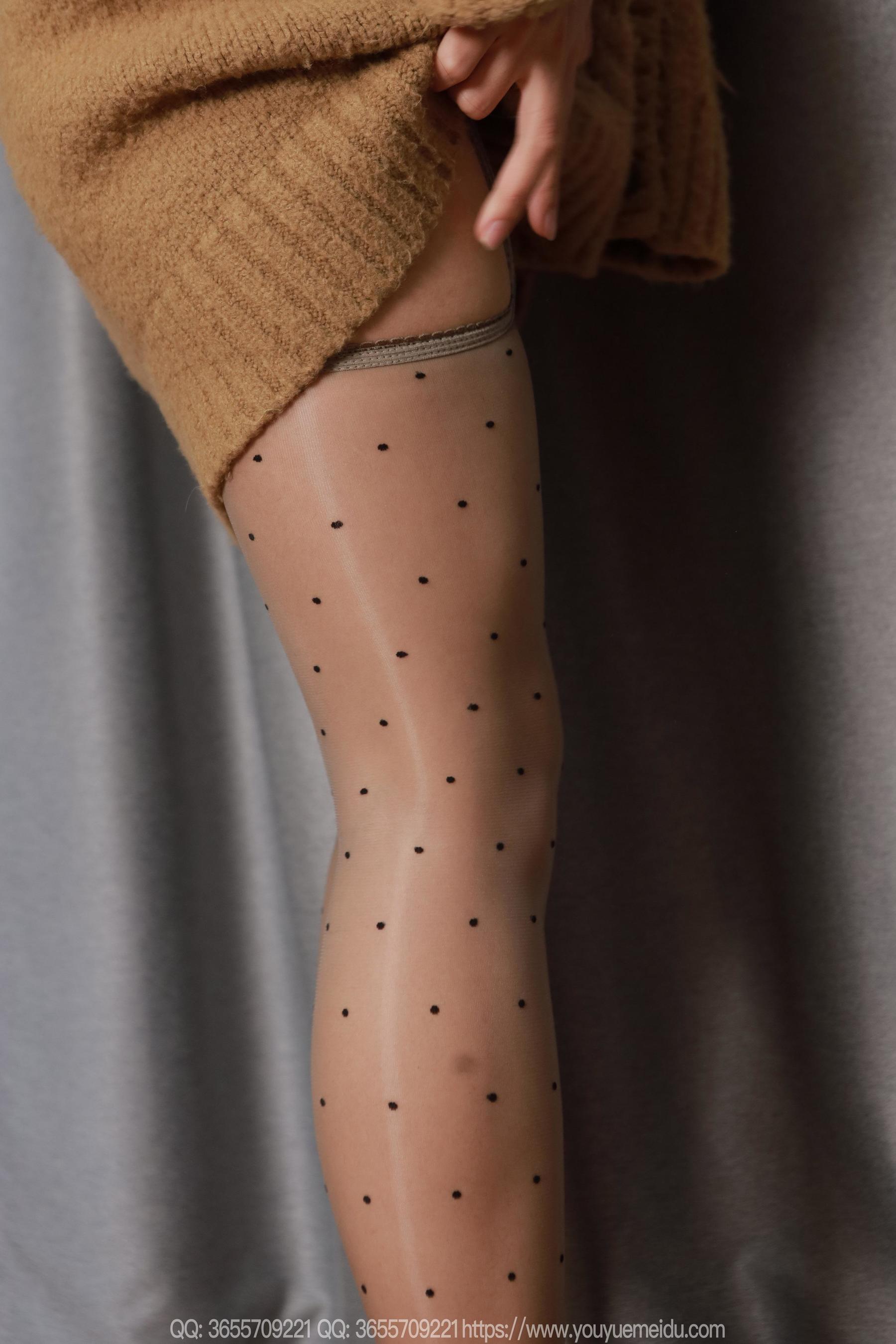 IESS异思趣向 - 模特： 兔兔 《吊带波点》/(91P)