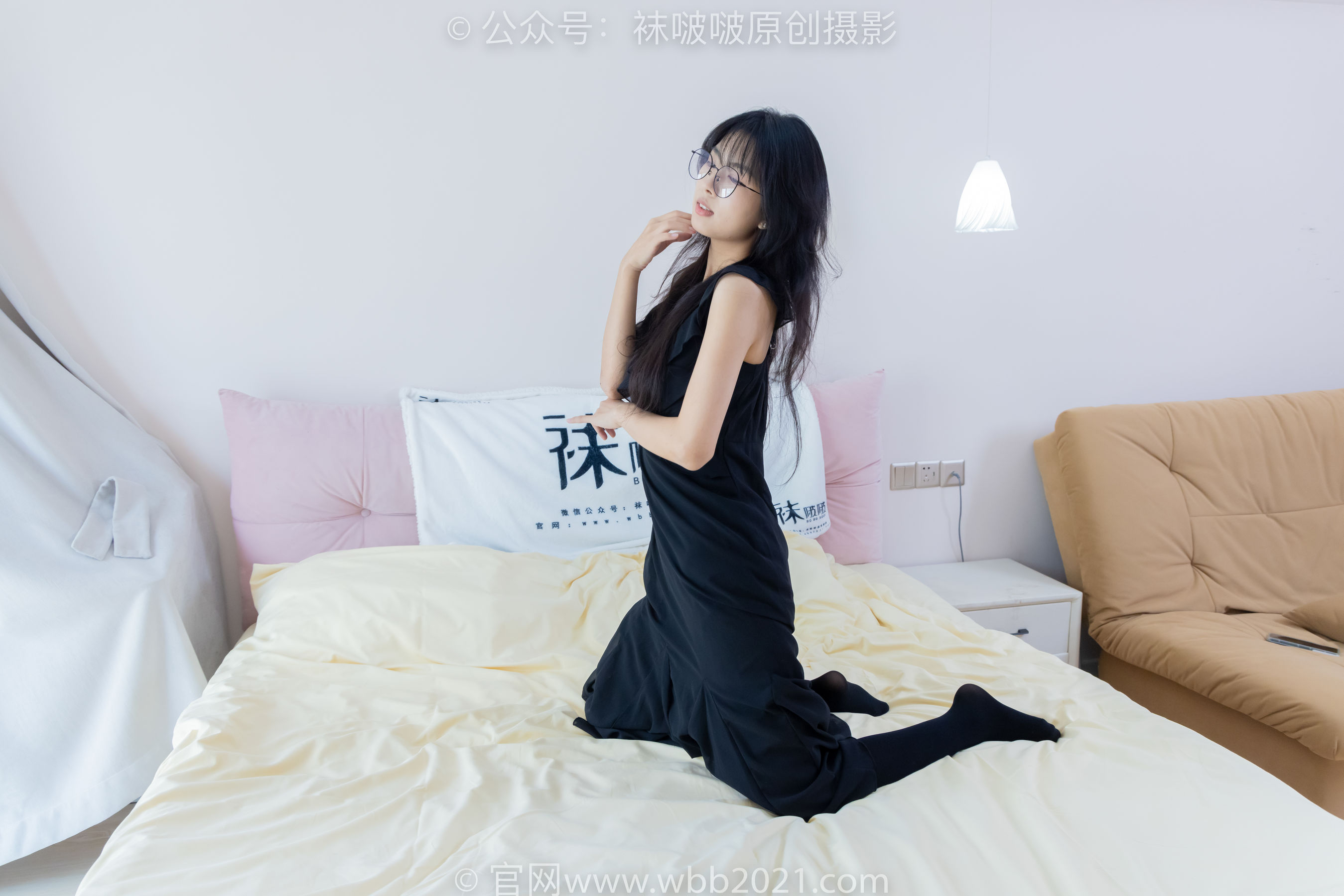 BoBoSocks袜啵啵 No.511 奶油 - 平底鞋、厚黑丝、做瑜伽动作时老头乐挠脚剧情/(140P)