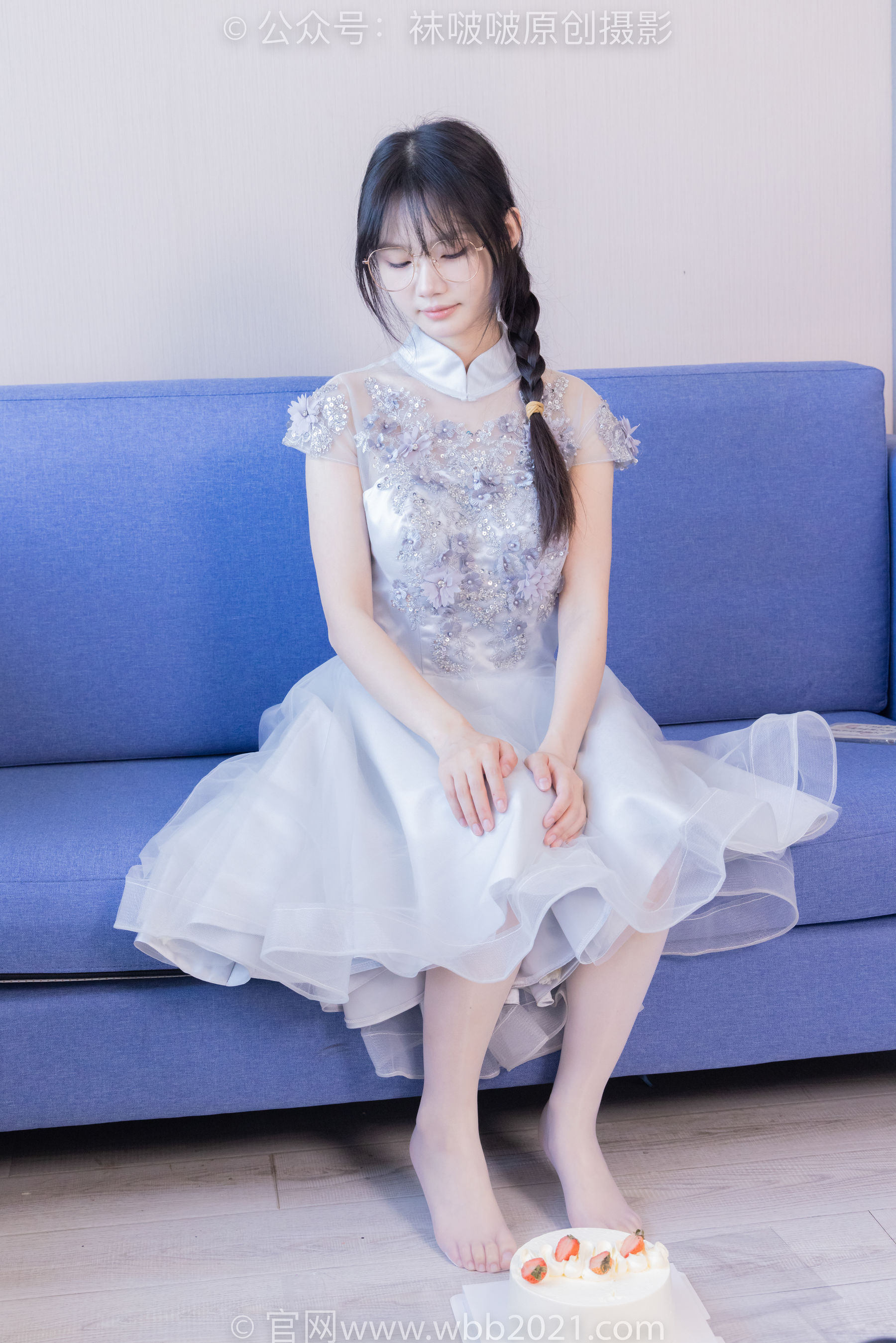 BoBoSocks袜啵啵 No.512 甜甜圈 - 高跟鞋、油亮薄白丝、袜踩奶油蛋糕剧情/(143P)