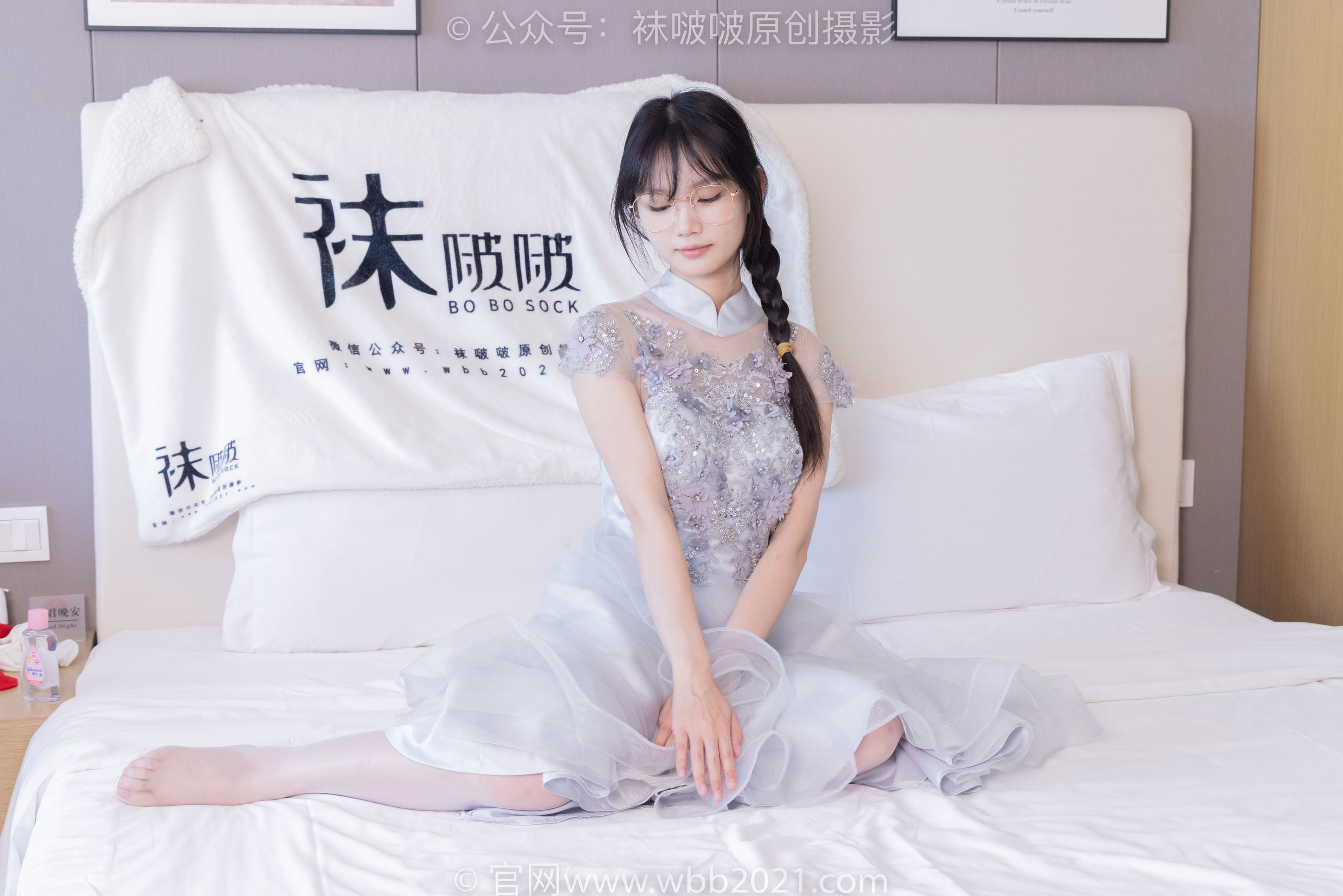 BoBoSocks袜啵啵 No.512 甜甜圈 - 高跟鞋、油亮薄白丝、袜踩奶油蛋糕剧情/(143P)