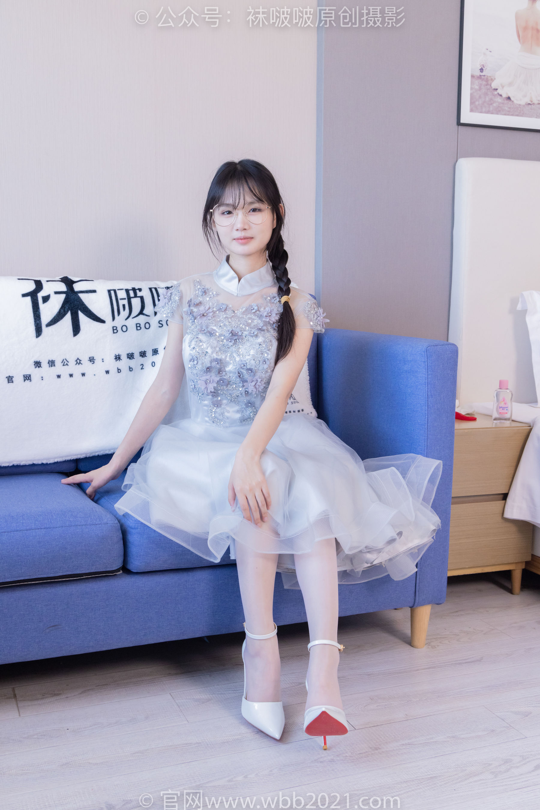 BoBoSocks袜啵啵 No.512 甜甜圈 - 高跟鞋、油亮薄白丝、袜踩奶油蛋糕剧情/(143P)