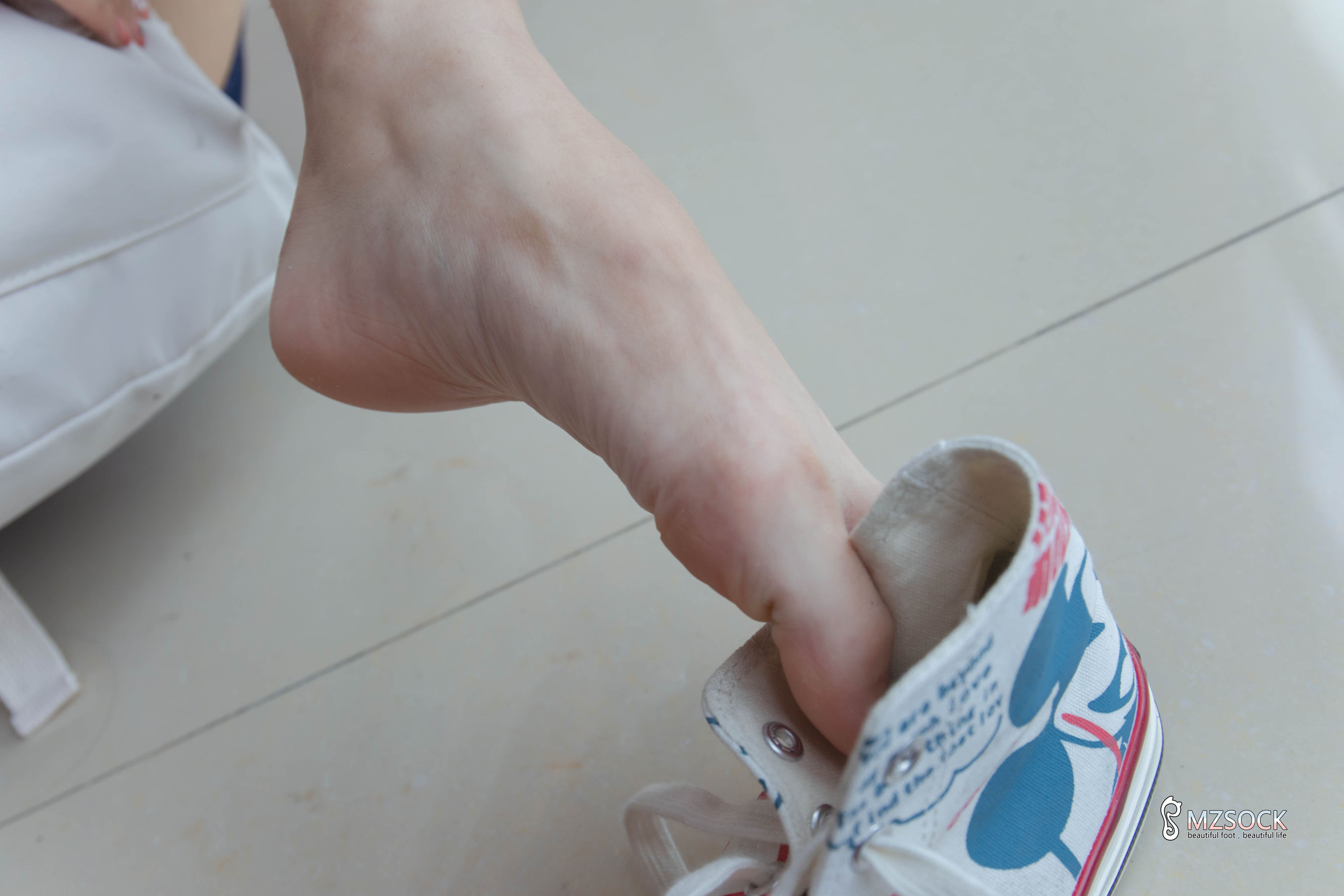 [MZSOCK]爱美足 No.195 茜茜/(84P)