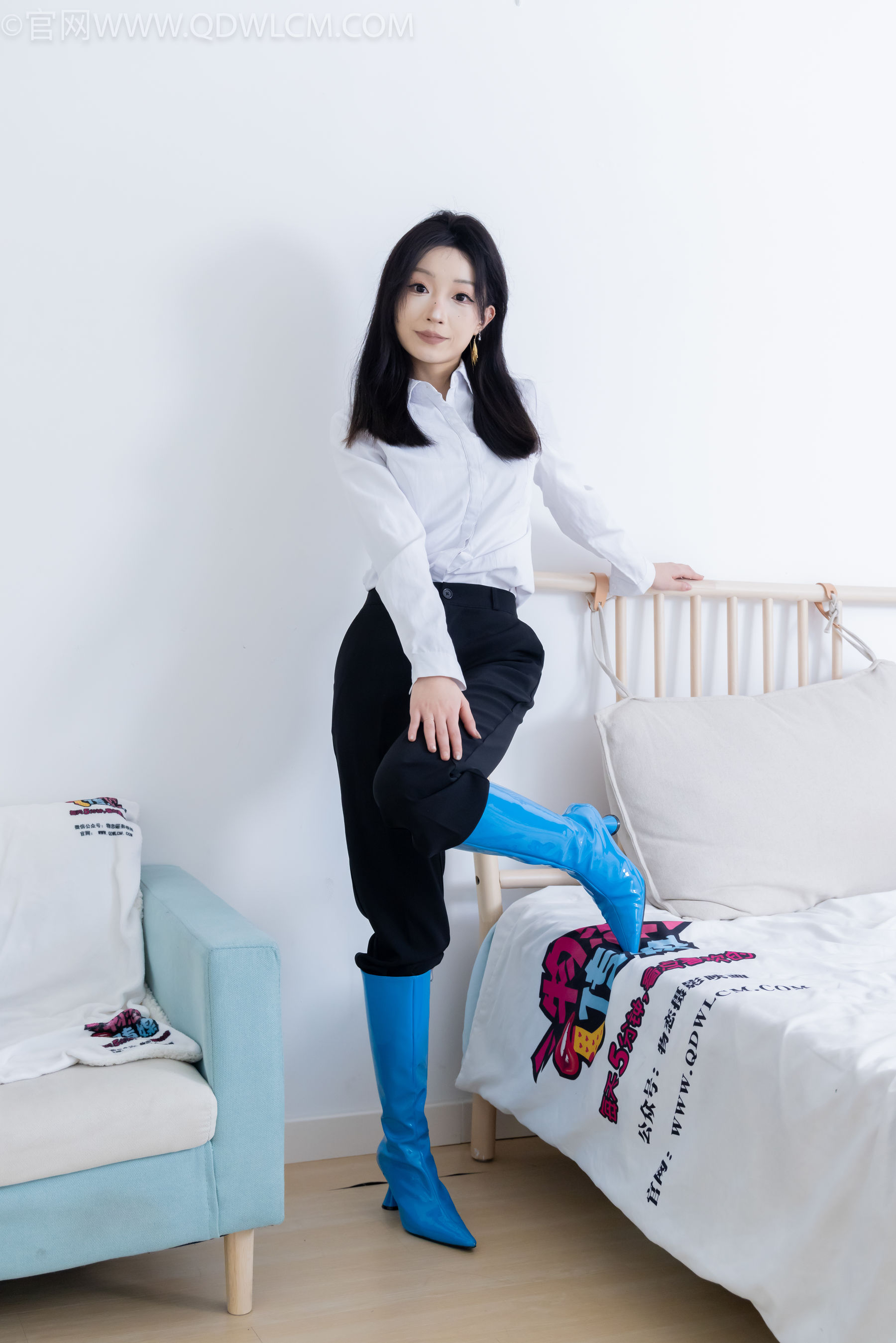 物恋传媒 No.2267 嘟嘟 -高跟长靴、薄黑丝/(238P)