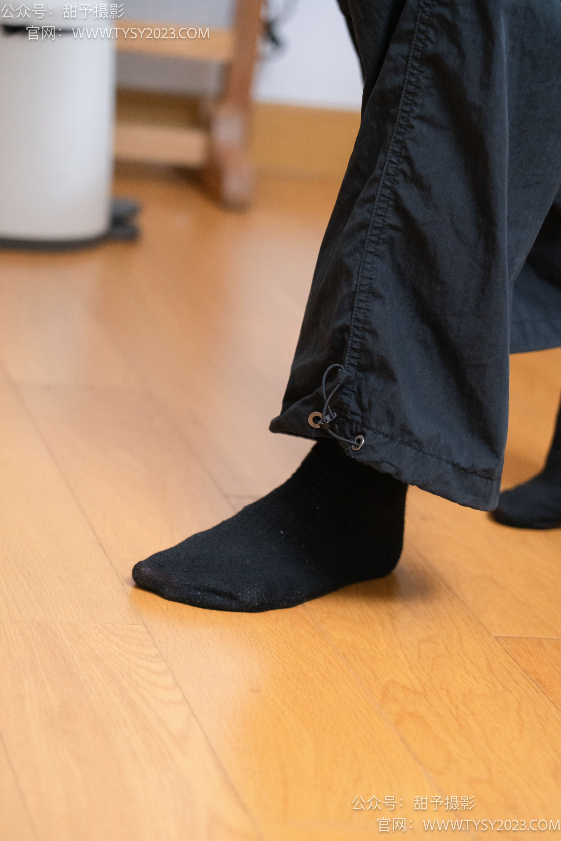 甜予摄影 No.103 小云 - 板鞋、黑棉袜、裸足、剪指甲泡脚剧情/(143P)