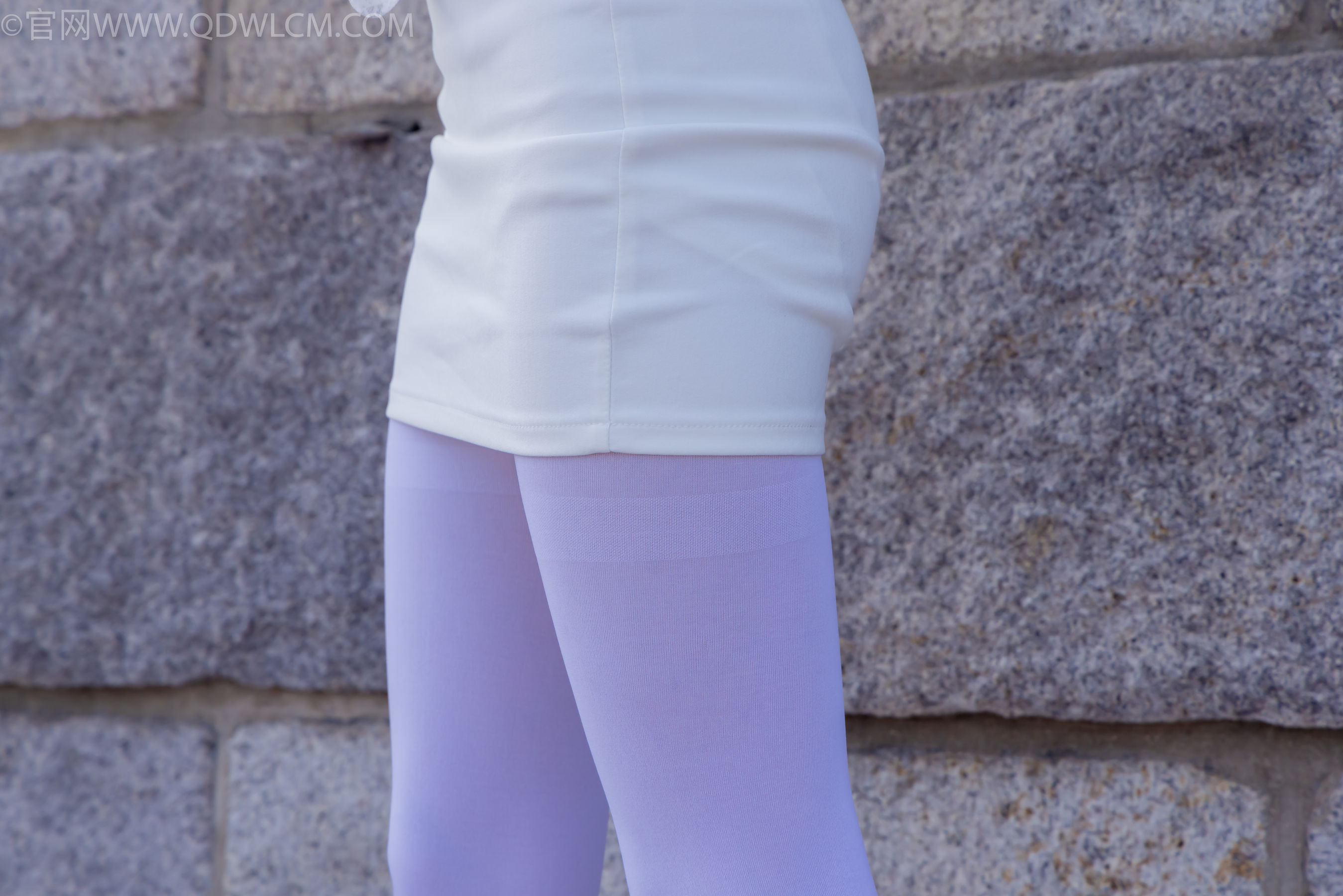 物恋传媒 No.2271 泡泡 -高跟鞋、厚白丝、户外/(261P)