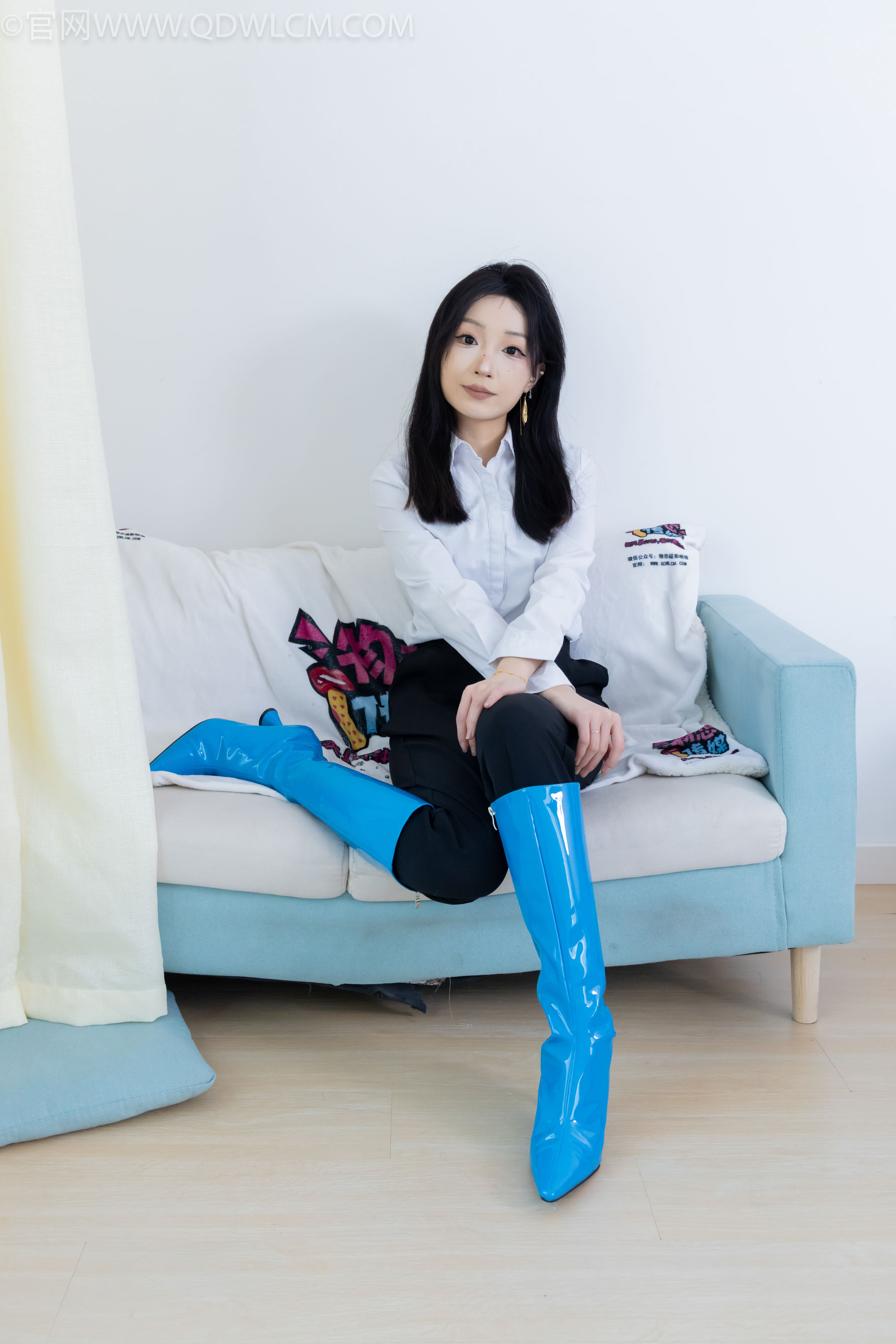 物恋传媒 No.2267 嘟嘟 -高跟长靴、薄黑丝/(238P)