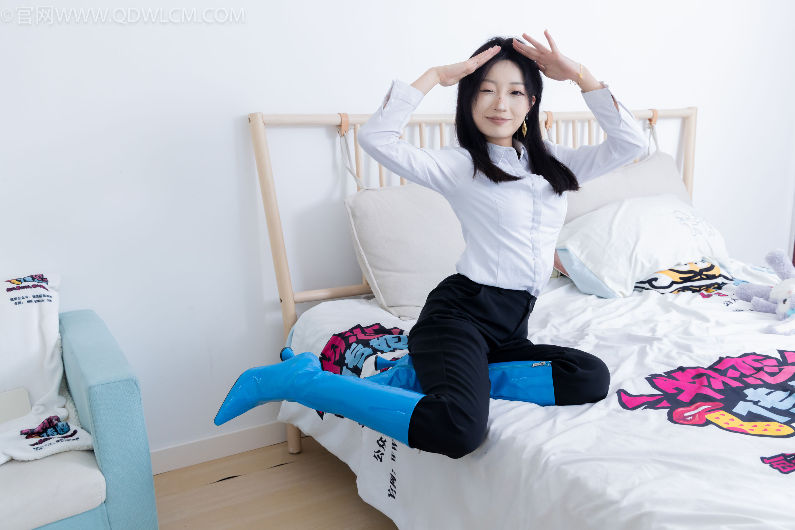 物恋传媒 No.2267 嘟嘟 -高跟长靴、薄黑丝/(238P)