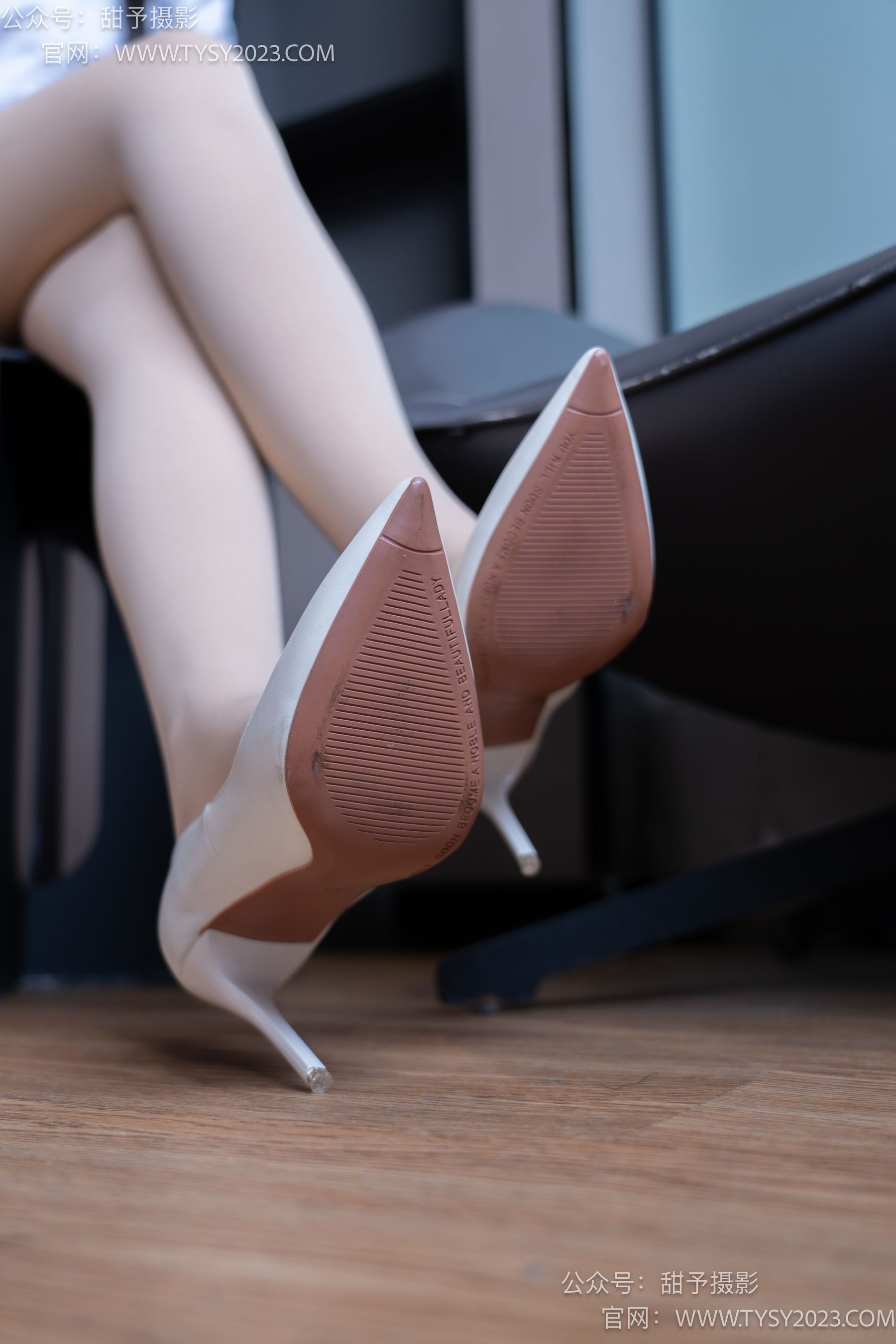 甜予摄影 No.101 璇璇 - OL制服、板鞋、高跟鞋、厚肉丝/(136P)