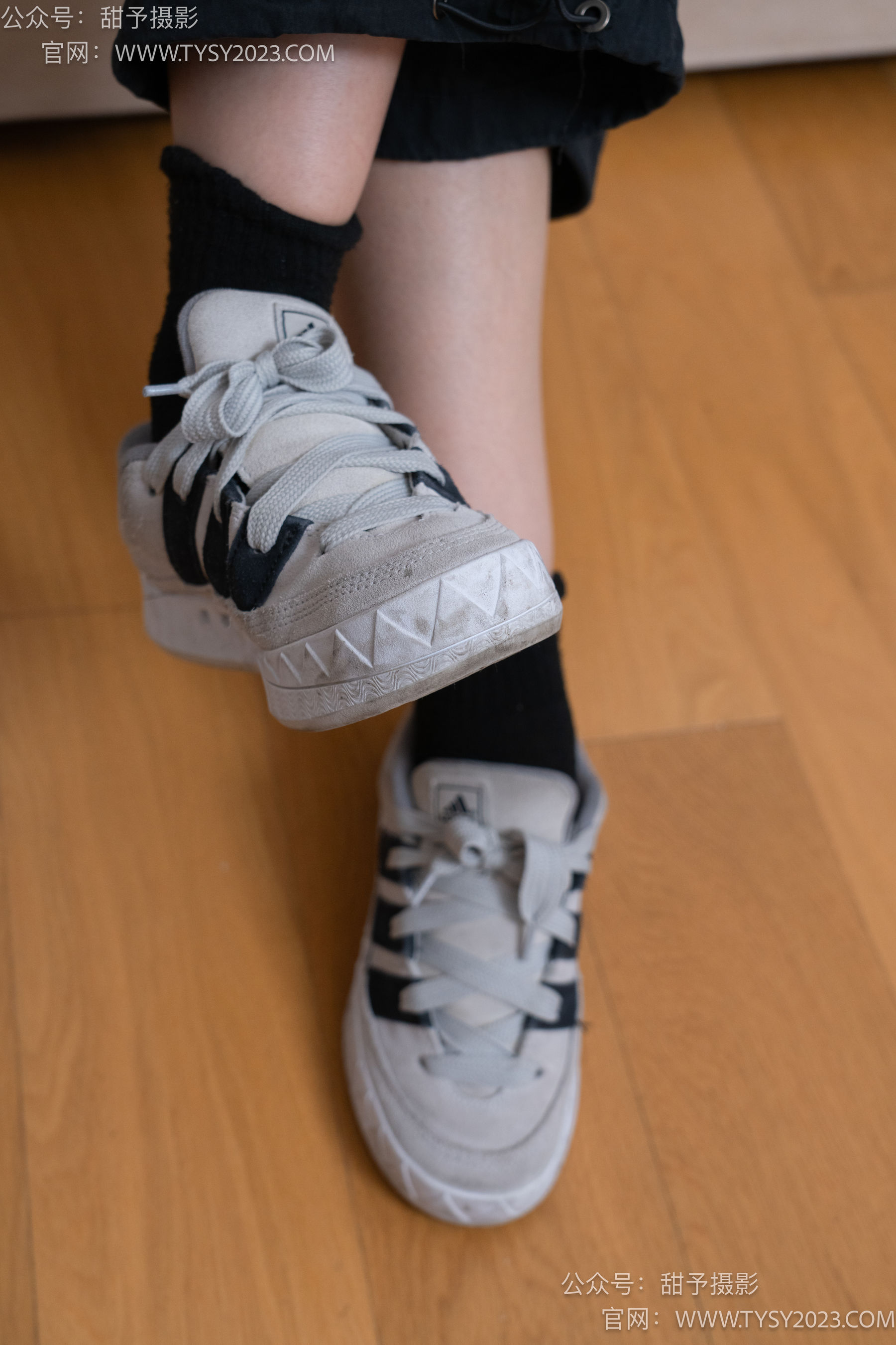 甜予摄影 No.103 小云 - 板鞋、黑棉袜、裸足、剪指甲泡脚剧情/(143P)