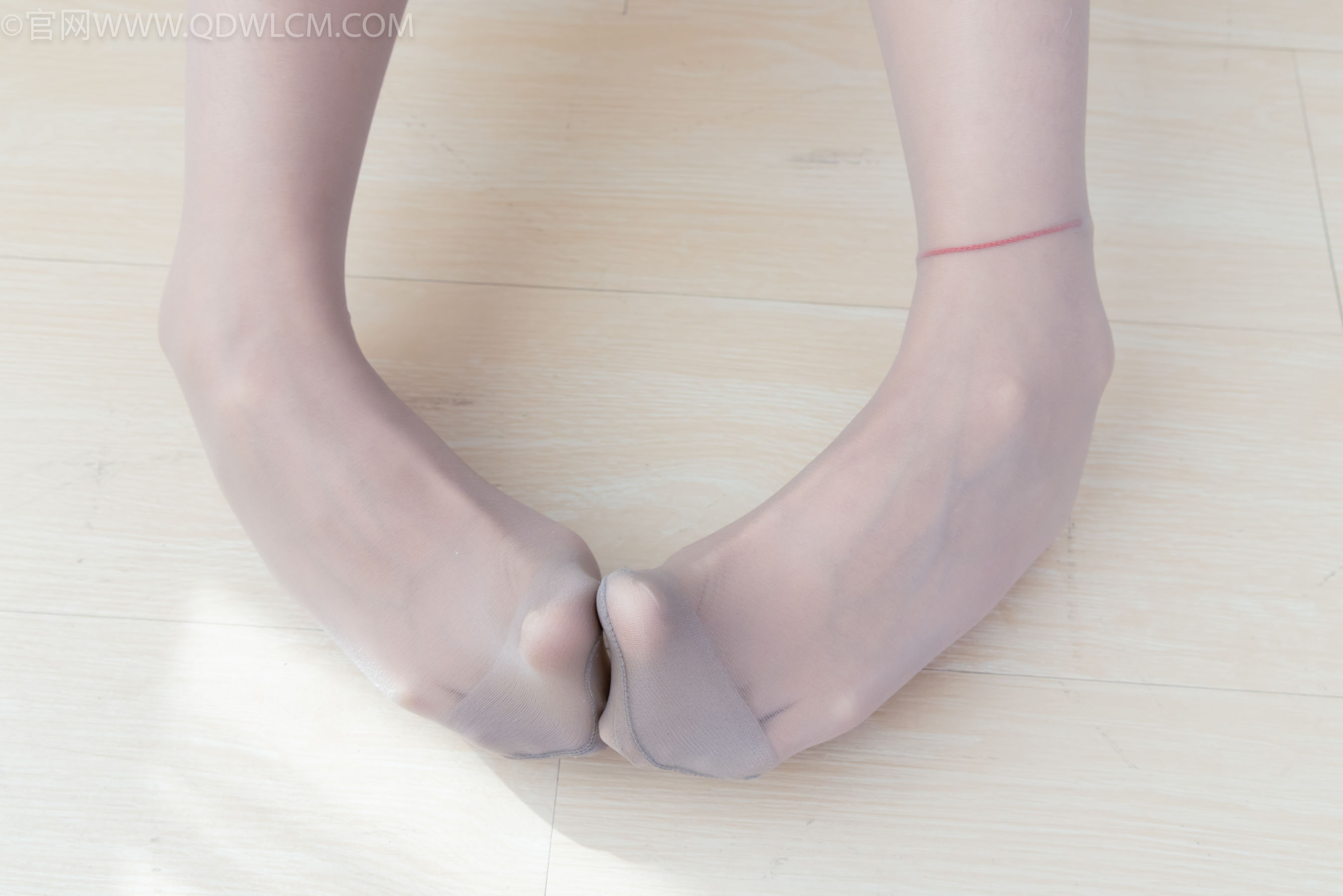 物恋传媒 No.2272 岚岚 -长靴、薄咖丝、薄灰丝/(195P)