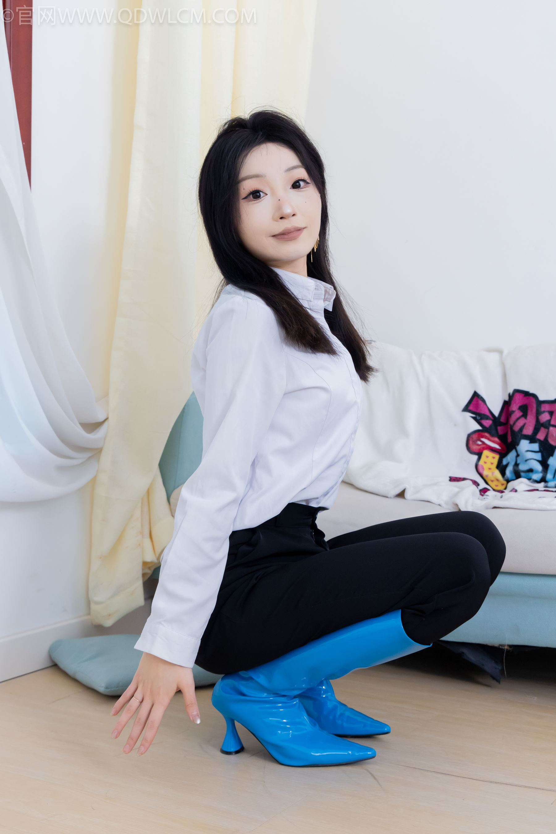 物恋传媒 No.2267 嘟嘟 -高跟长靴、薄黑丝/(238P)