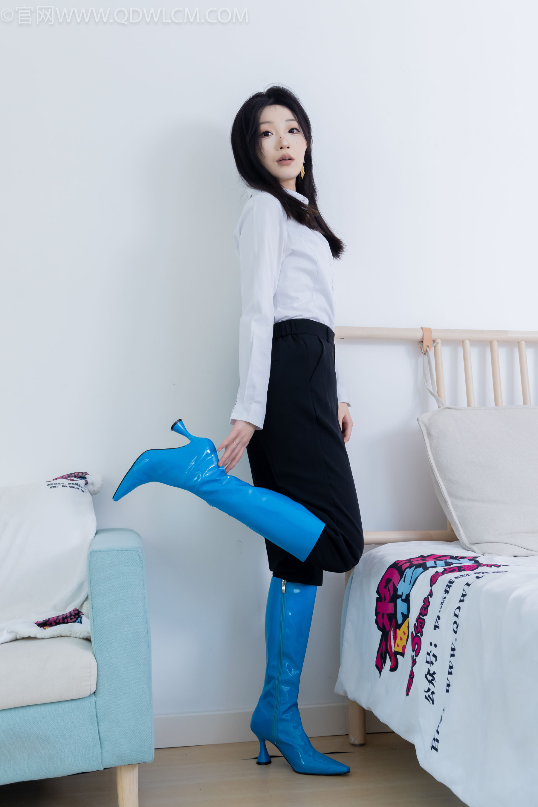 物恋传媒 No.2267 嘟嘟 -高跟长靴、薄黑丝/(238P)