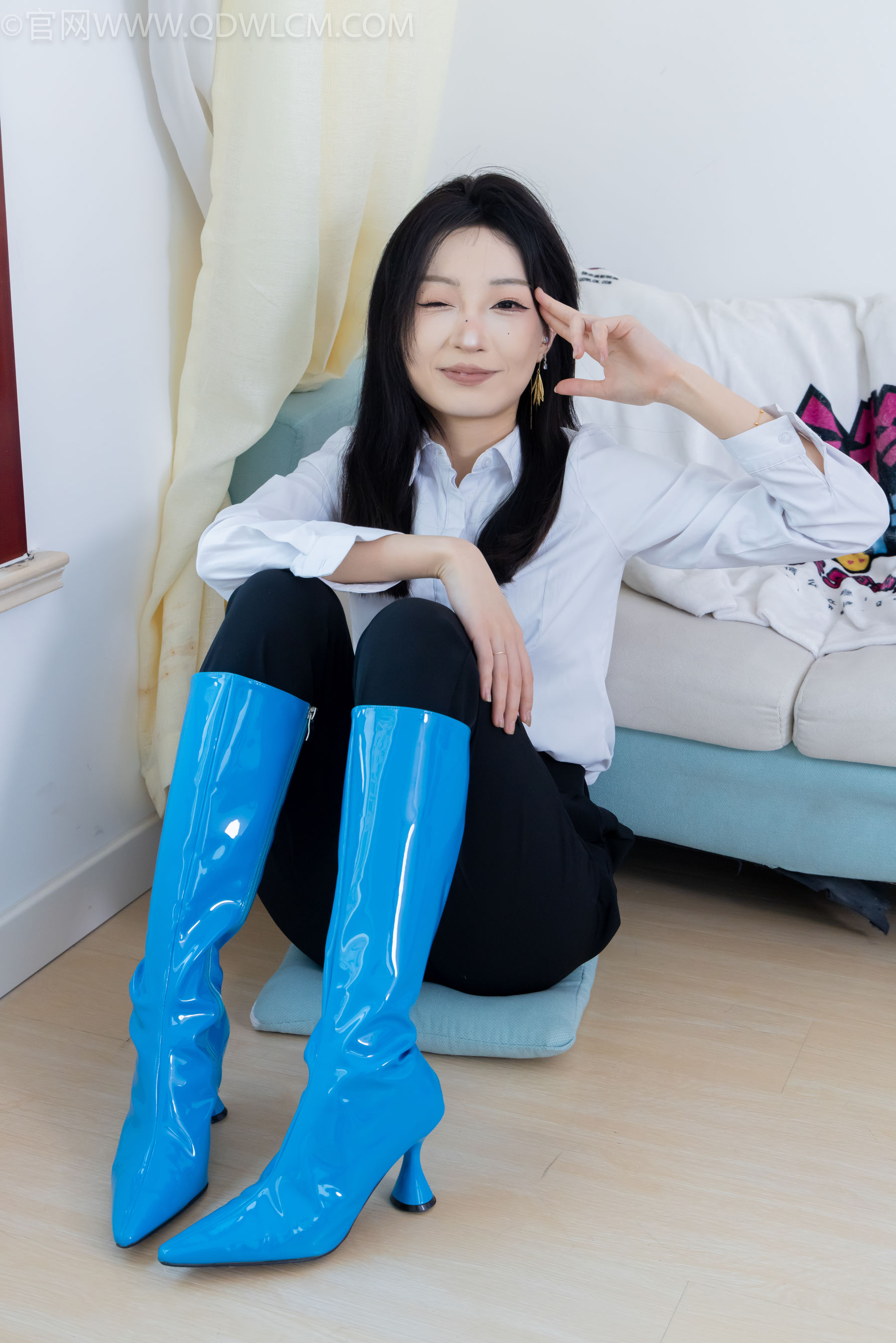 物恋传媒 No.2267 嘟嘟 -高跟长靴、薄黑丝/(238P)