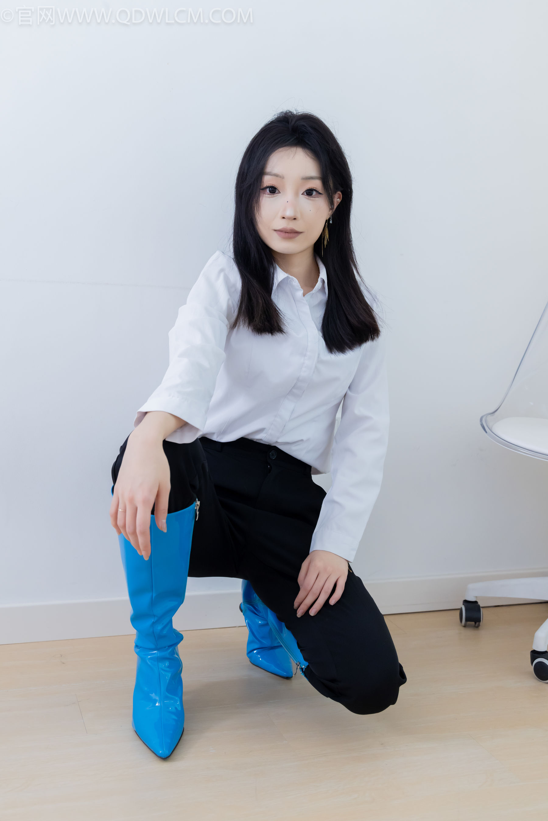 物恋传媒 No.2267 嘟嘟 -高跟长靴、薄黑丝/(238P)