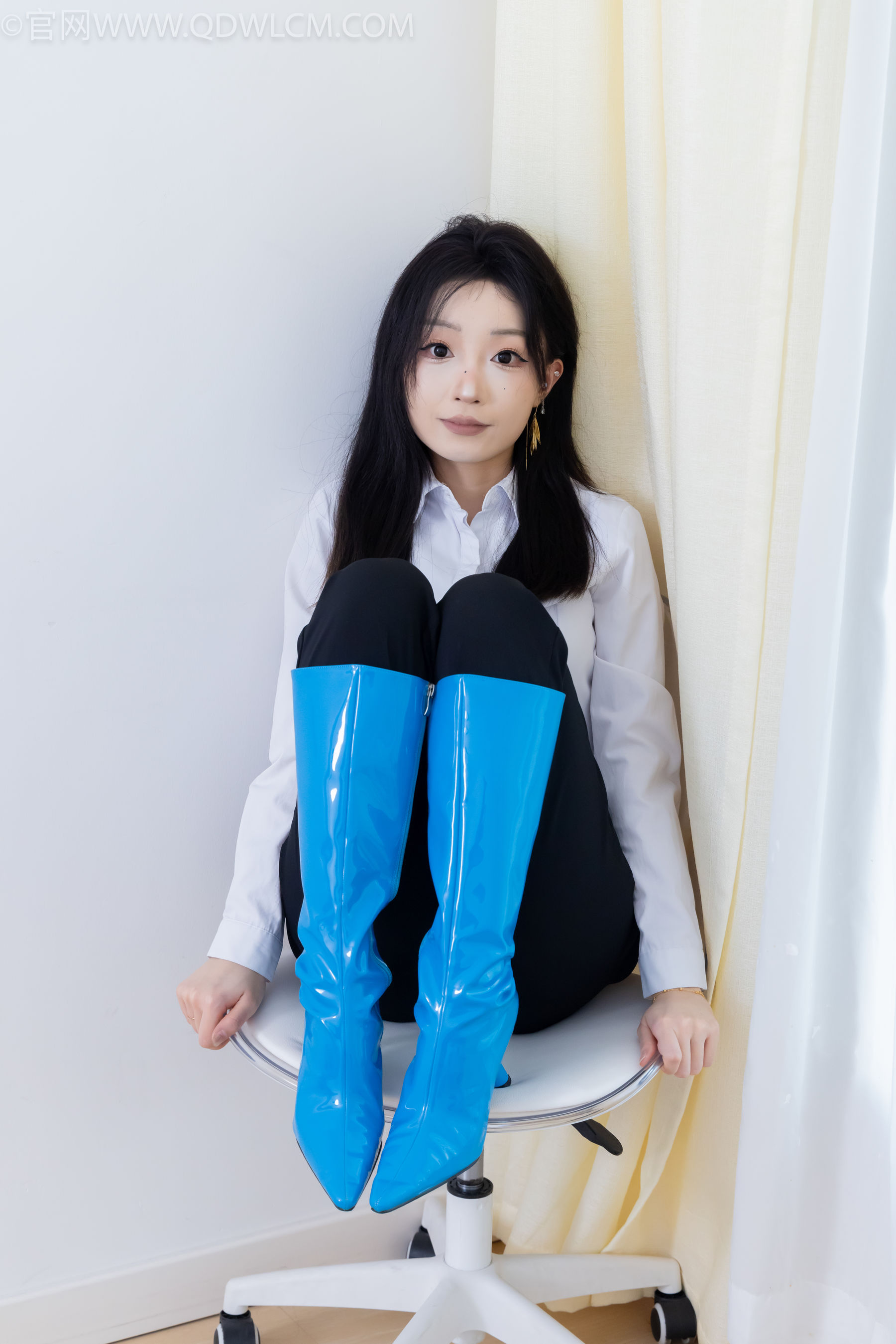 物恋传媒 No.2267 嘟嘟 -高跟长靴、薄黑丝/(238P)