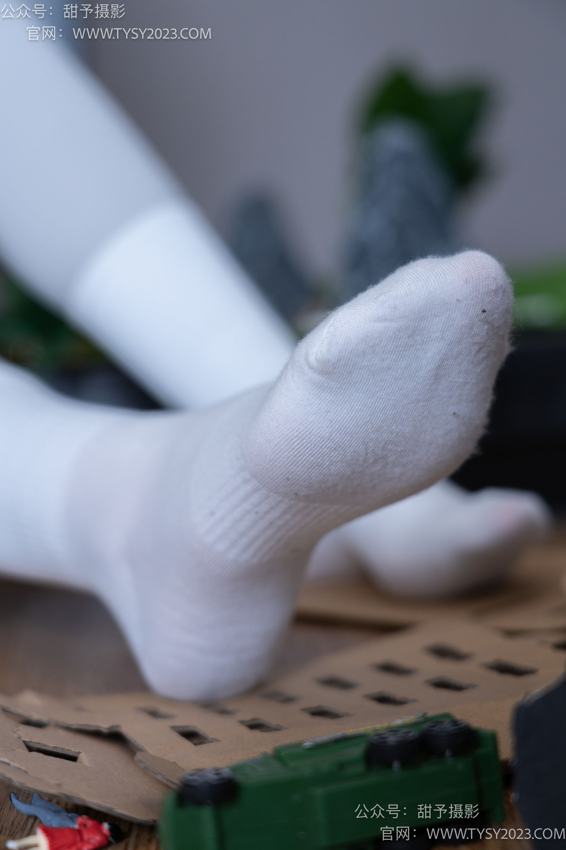 甜予摄影 No.104 璇璇 - 帆布鞋、白棉袜、裸足、小人国剧情/(134P)