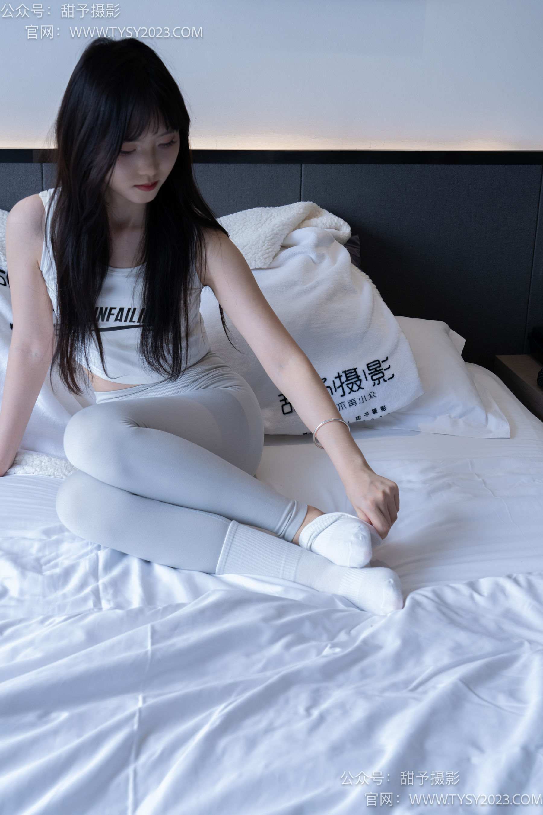 甜予摄影 No.104 璇璇 - 帆布鞋、白棉袜、裸足、小人国剧情/(134P)