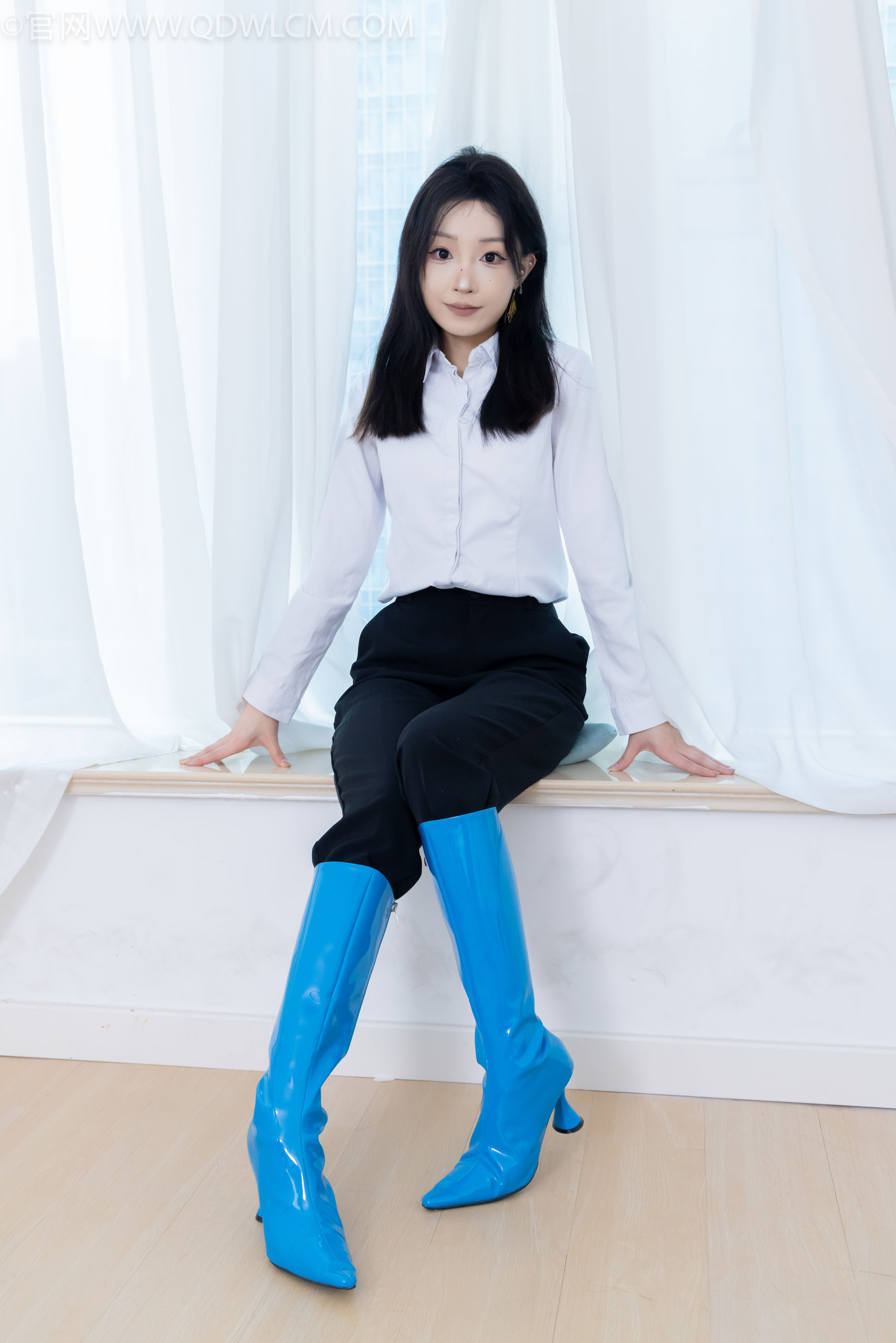 物恋传媒 No.2267 嘟嘟 -高跟长靴、薄黑丝/(238P)