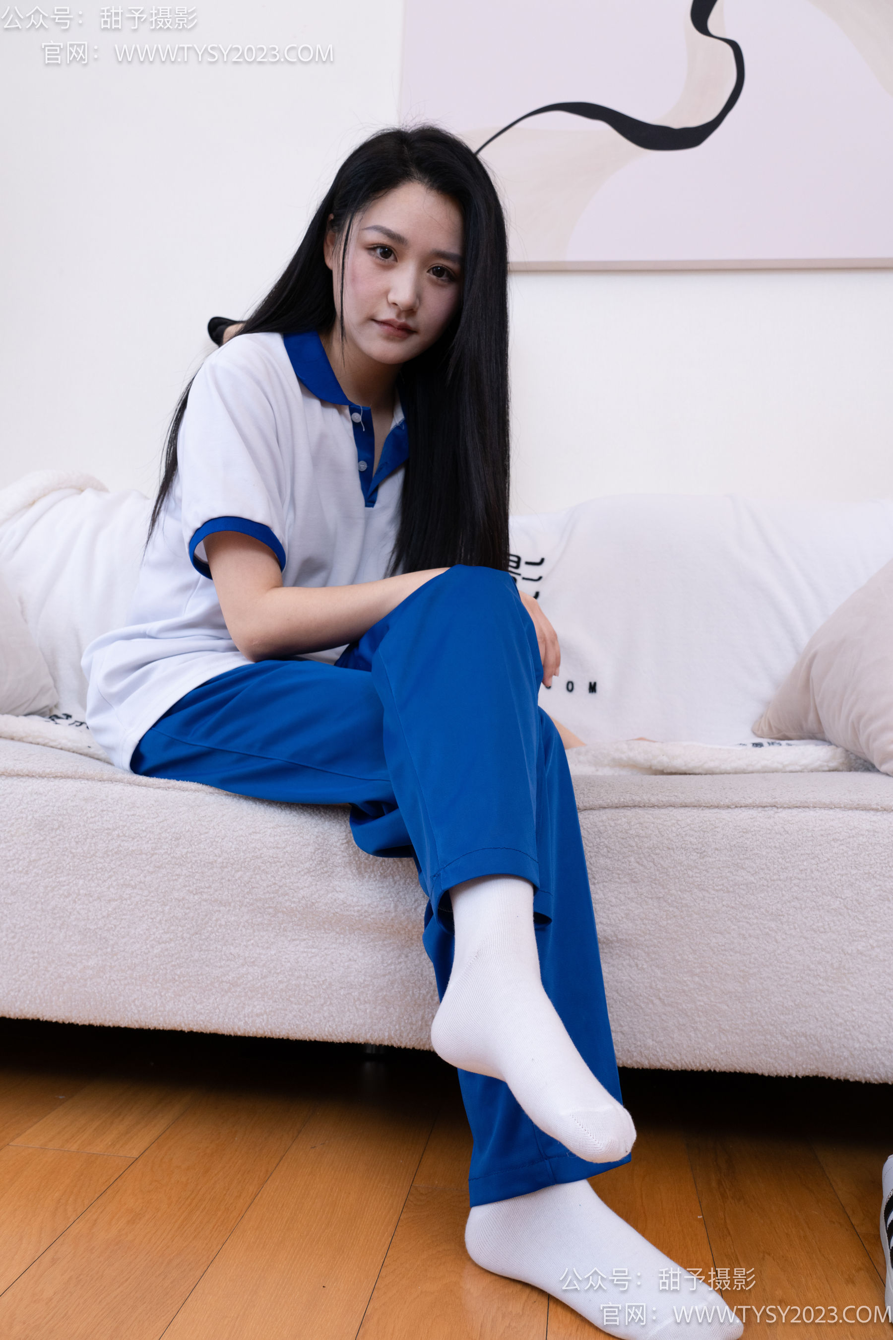 甜予摄影 No.102 澜澜 - 板鞋、白棉袜、肉丝（脚尖微加固款）/(126P)