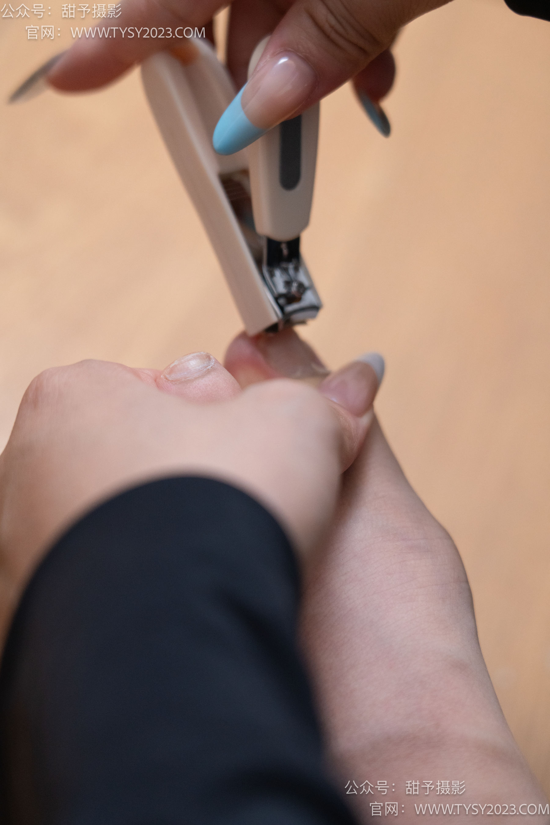 甜予摄影 No.103 小云 - 板鞋、黑棉袜、裸足、剪指甲泡脚剧情/(143P)