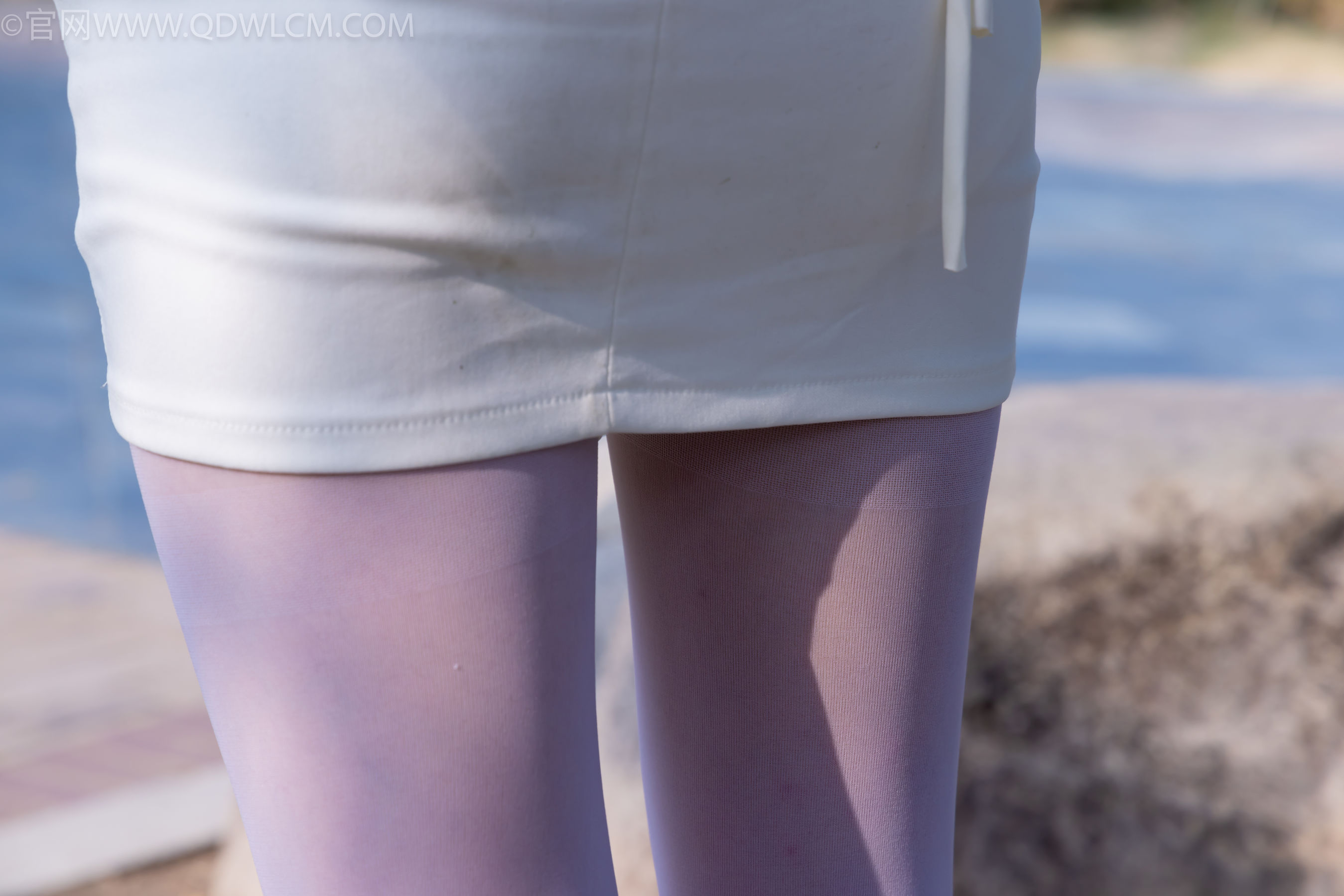 物恋传媒 No.2271 泡泡 -高跟鞋、厚白丝、户外/(261P)