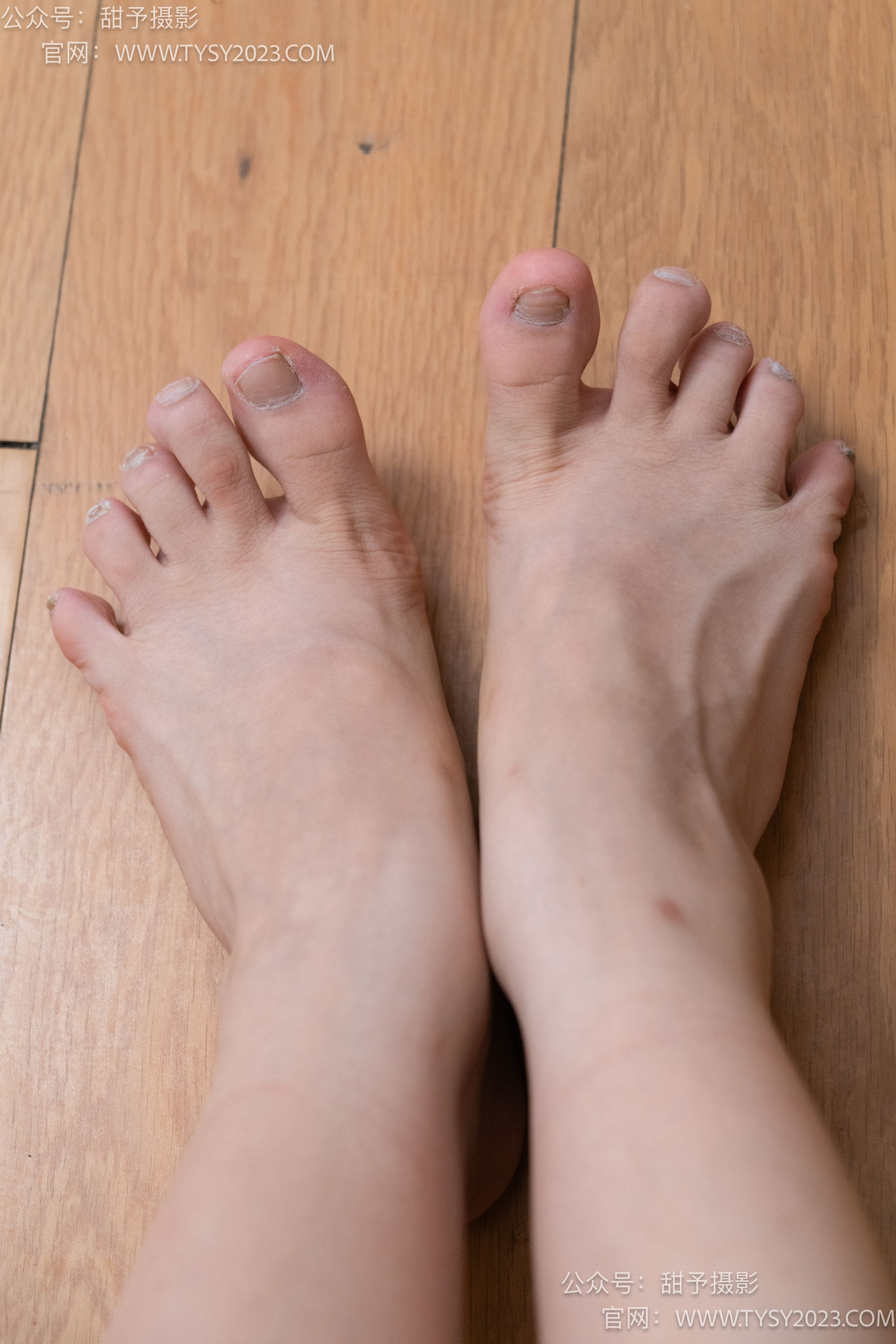 甜予摄影 No.103 小云 - 板鞋、黑棉袜、裸足、剪指甲泡脚剧情/(143P)