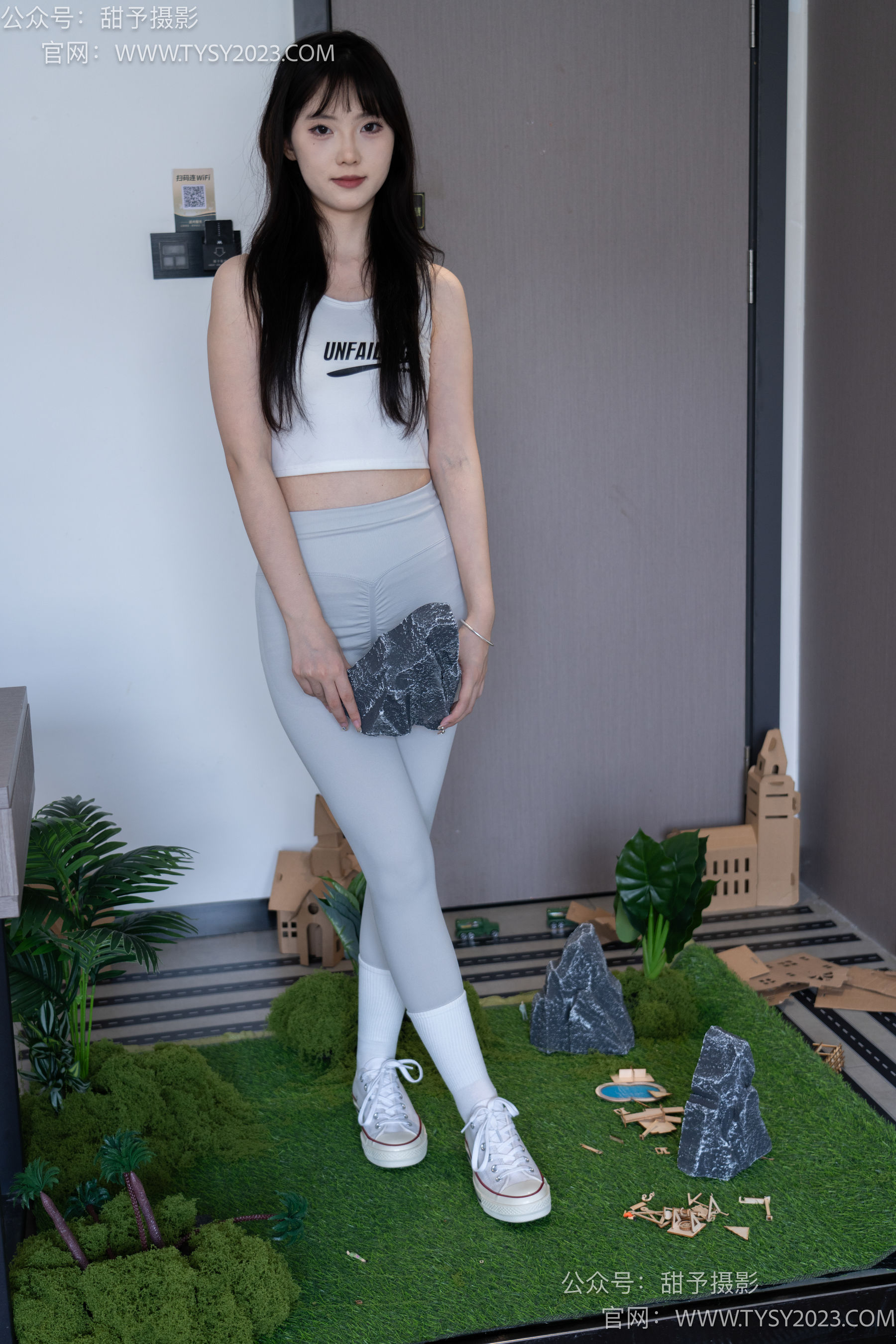 甜予摄影 No.104 璇璇 - 帆布鞋、白棉袜、裸足、小人国剧情/(134P)