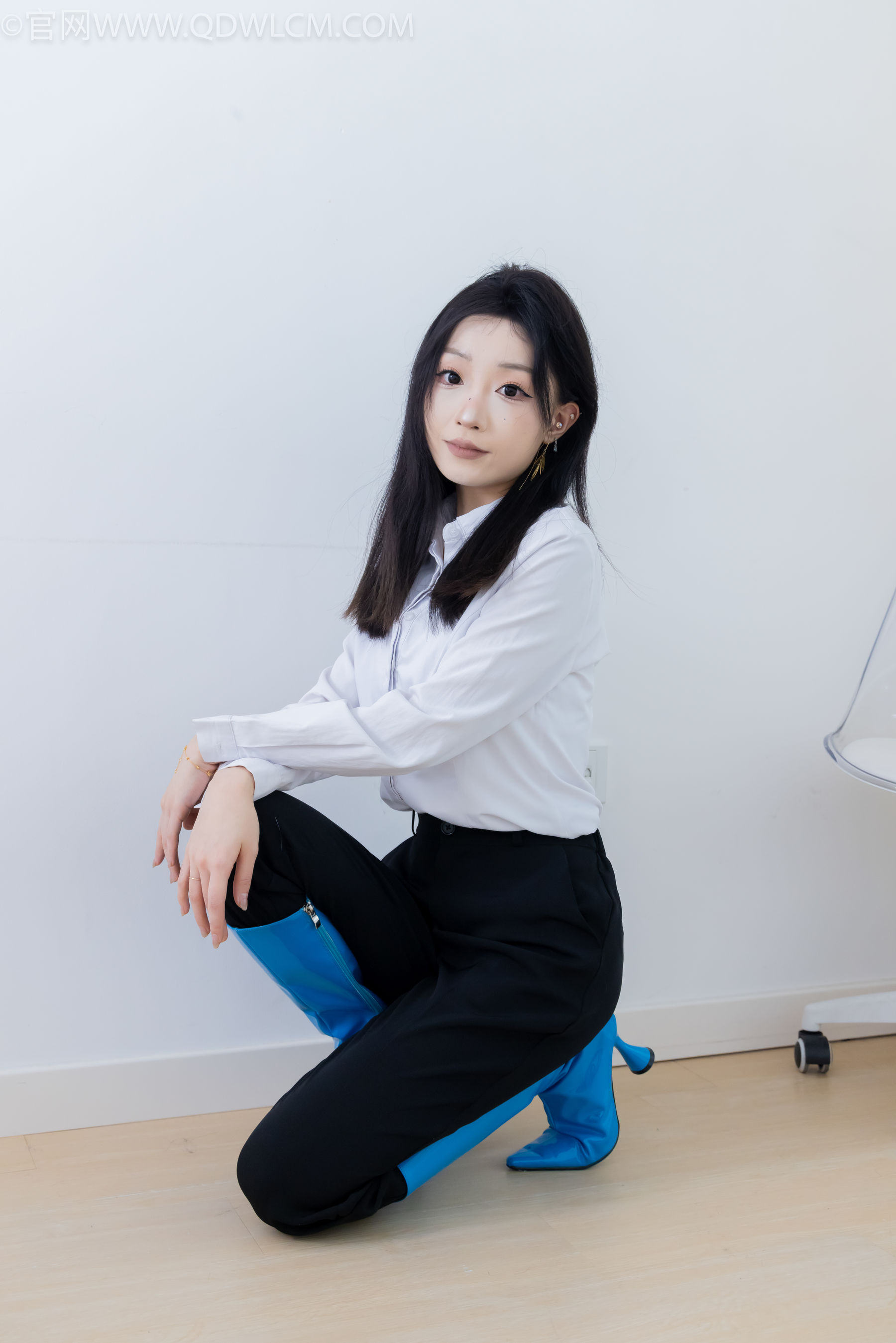 物恋传媒 No.2267 嘟嘟 -高跟长靴、薄黑丝/(238P)