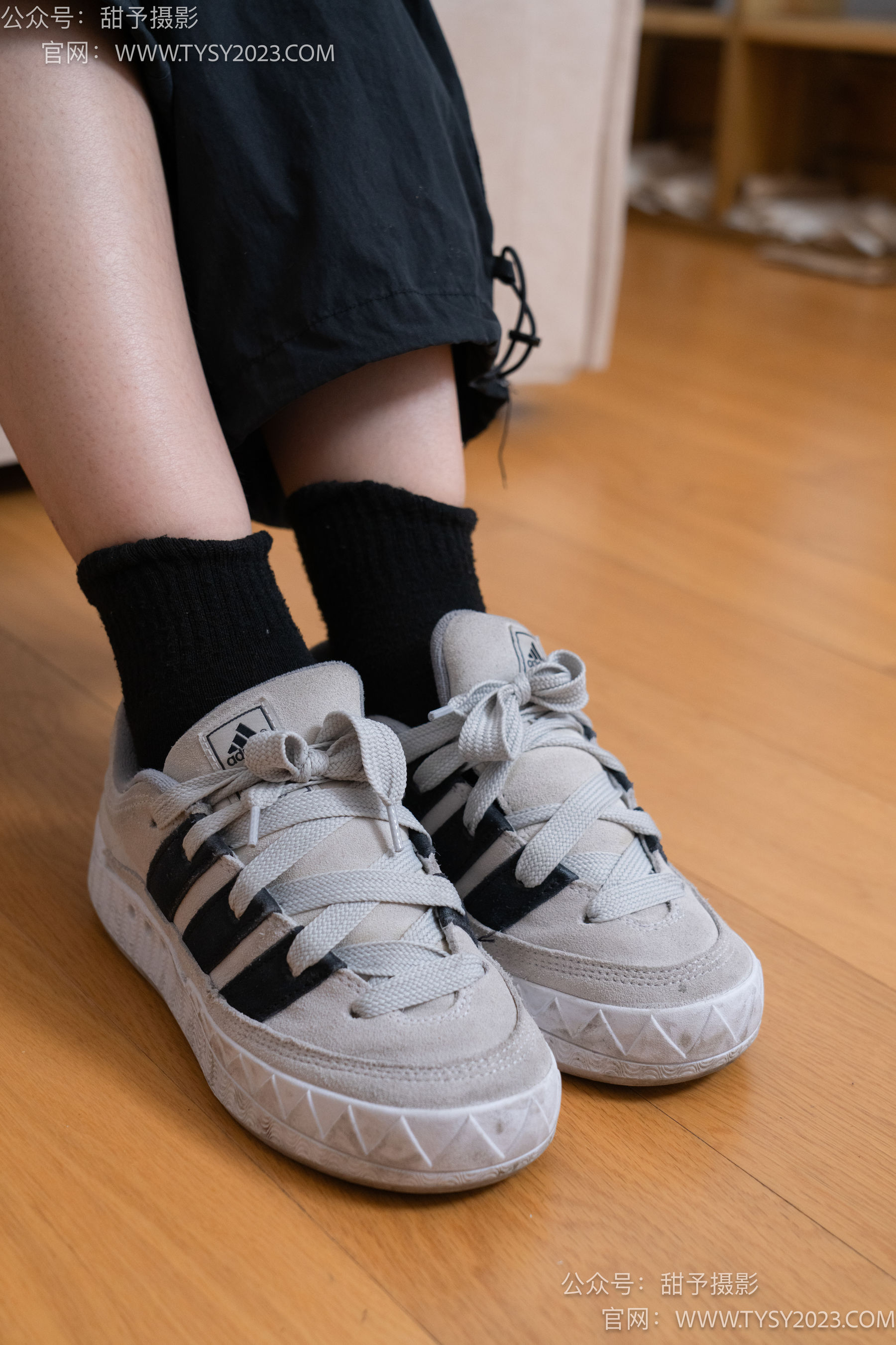 甜予摄影 No.103 小云 - 板鞋、黑棉袜、裸足、剪指甲泡脚剧情/(143P)