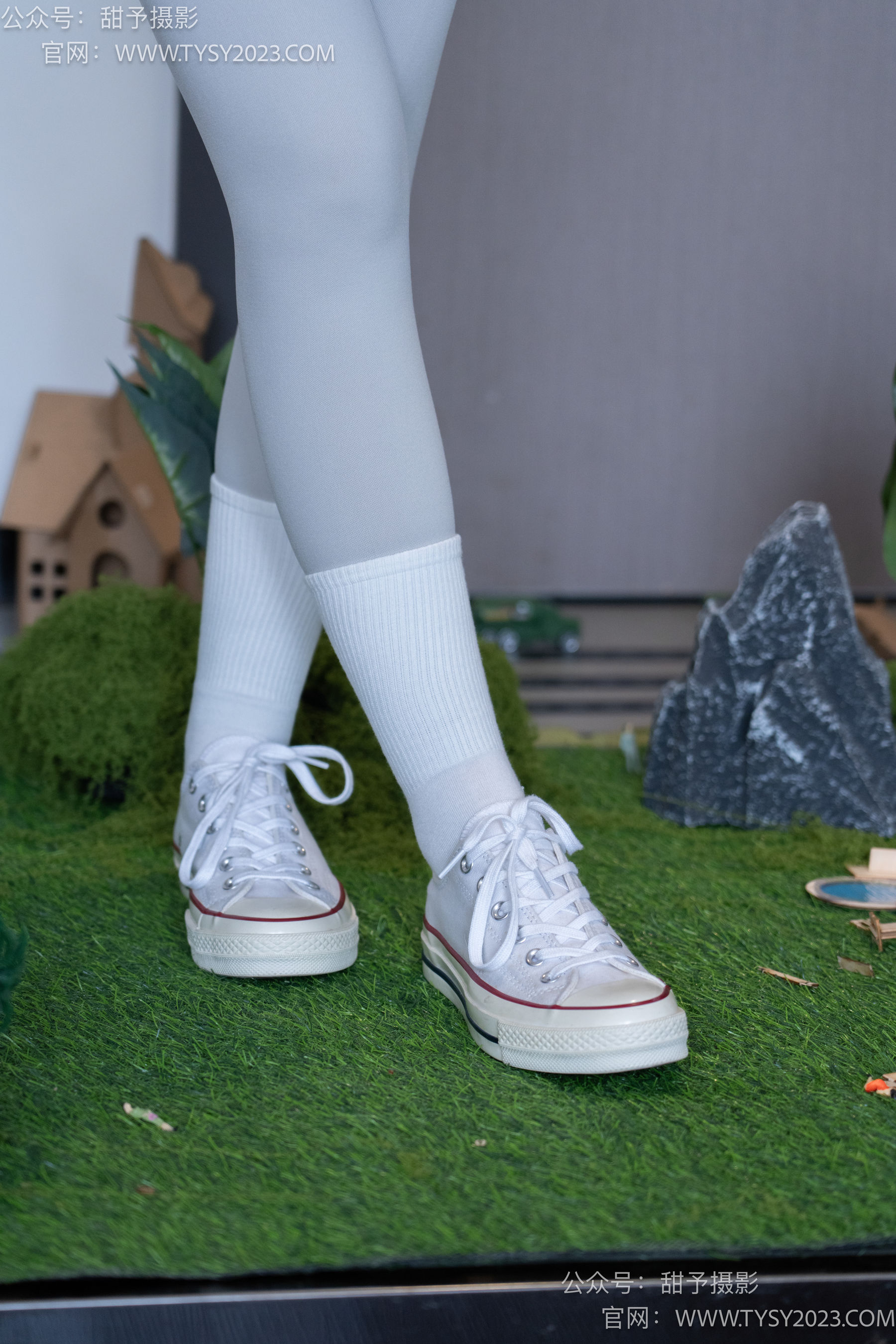 甜予摄影 No.104 璇璇 - 帆布鞋、白棉袜、裸足、小人国剧情/(134P)