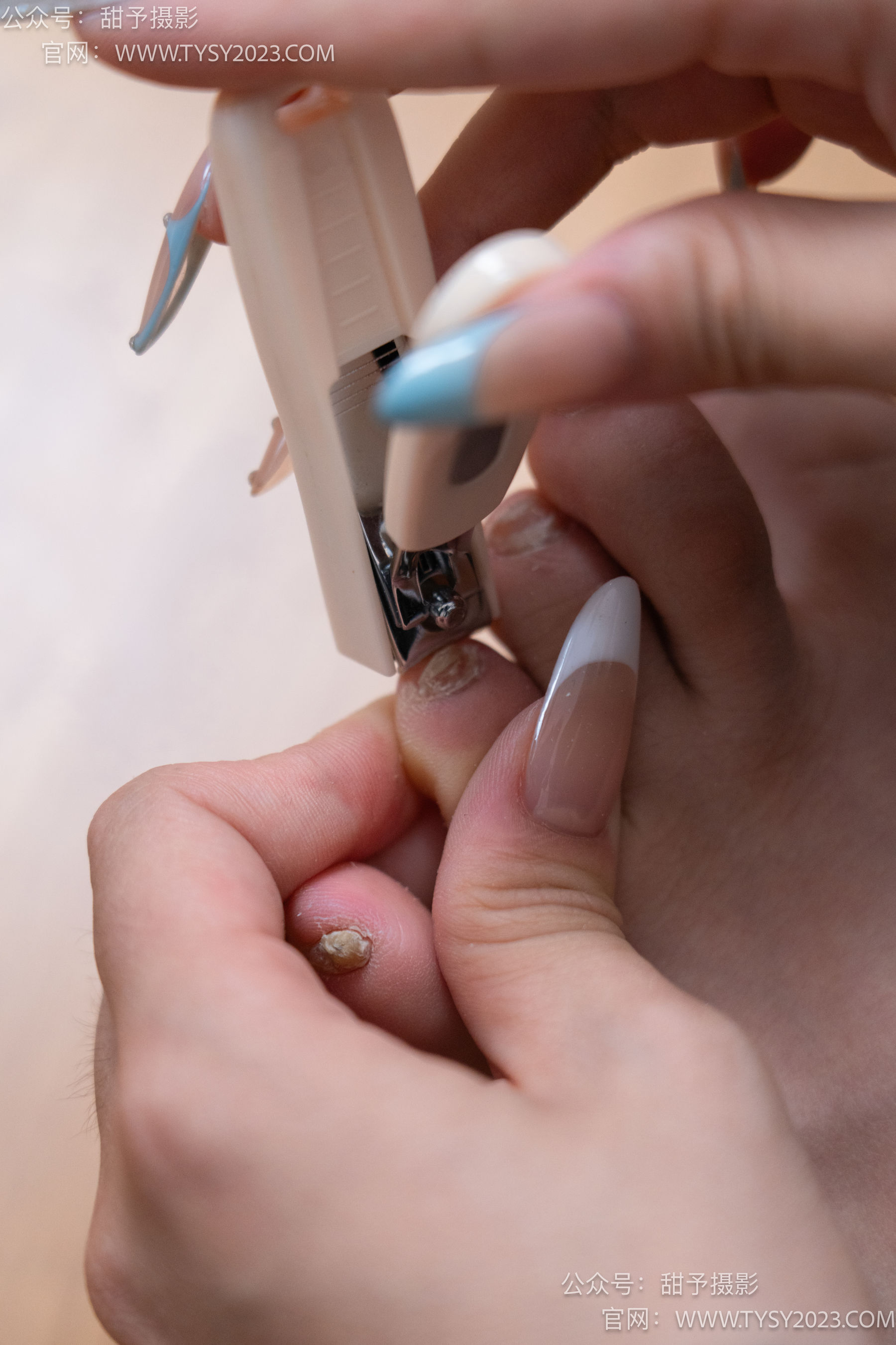 甜予摄影 No.103 小云 - 板鞋、黑棉袜、裸足、剪指甲泡脚剧情/(143P)