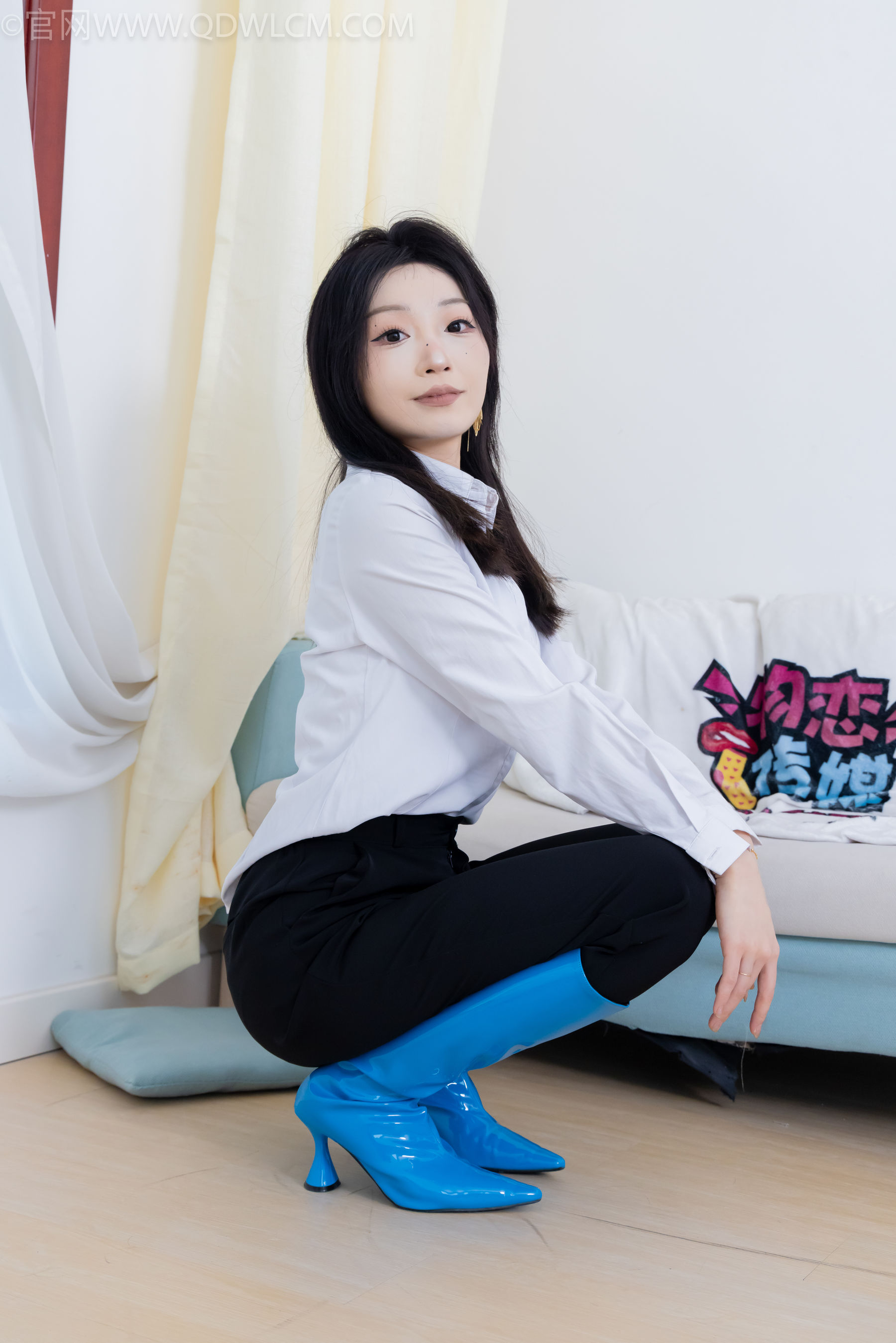 物恋传媒 No.2267 嘟嘟 -高跟长靴、薄黑丝/(238P)