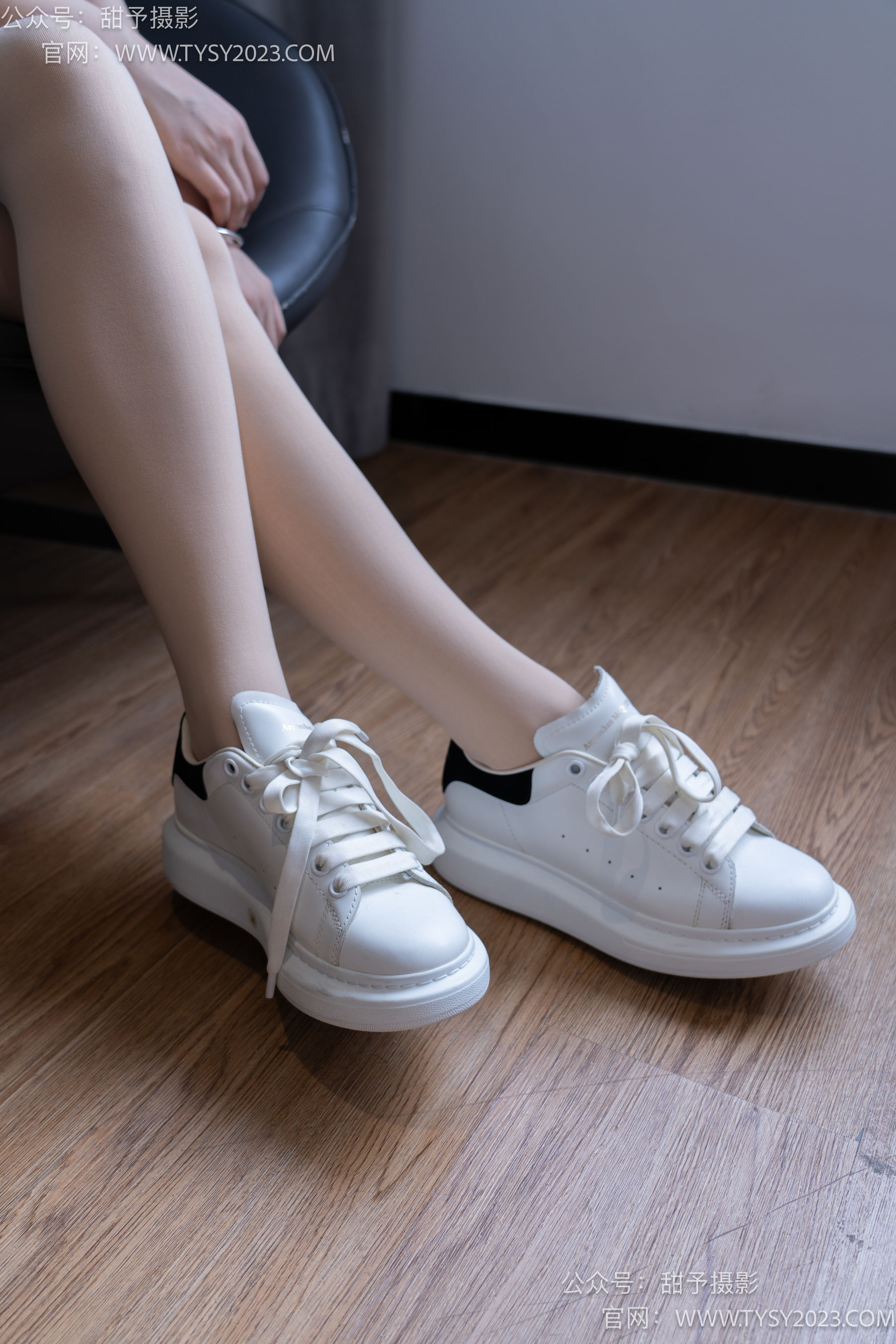 甜予摄影 No.101 璇璇 - OL制服、板鞋、高跟鞋、厚肉丝/(136P)