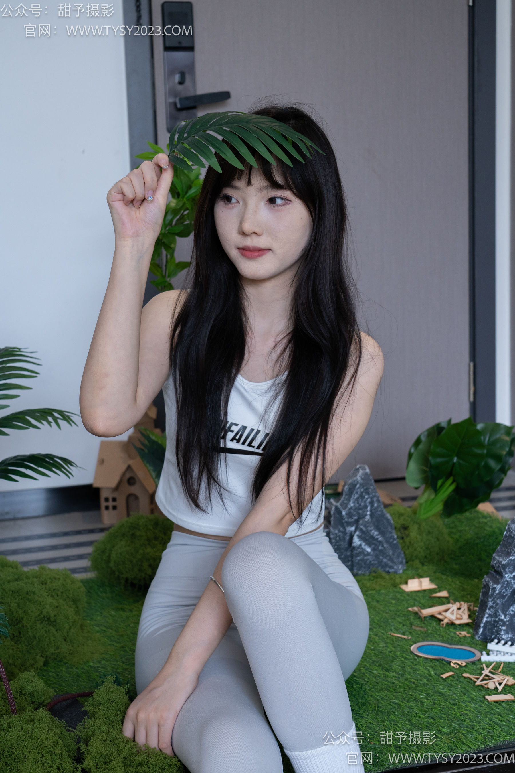 甜予摄影 No.104 璇璇 - 帆布鞋、白棉袜、裸足、小人国剧情/(134P)