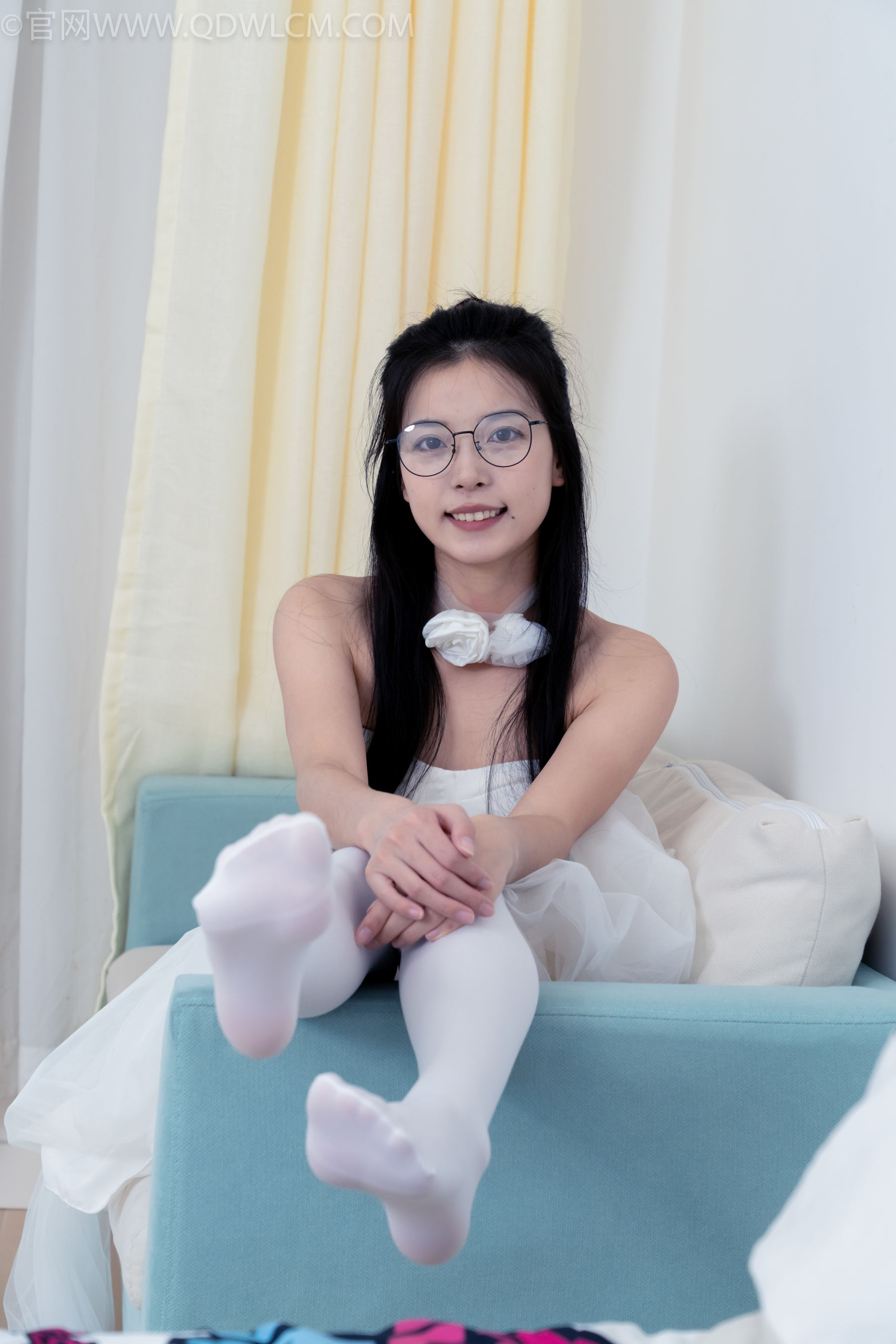 物恋传媒 No.2268 茯苓 -平底鞋、厚白丝、皮筋绑脚老头乐挠脚剧情/(169P)