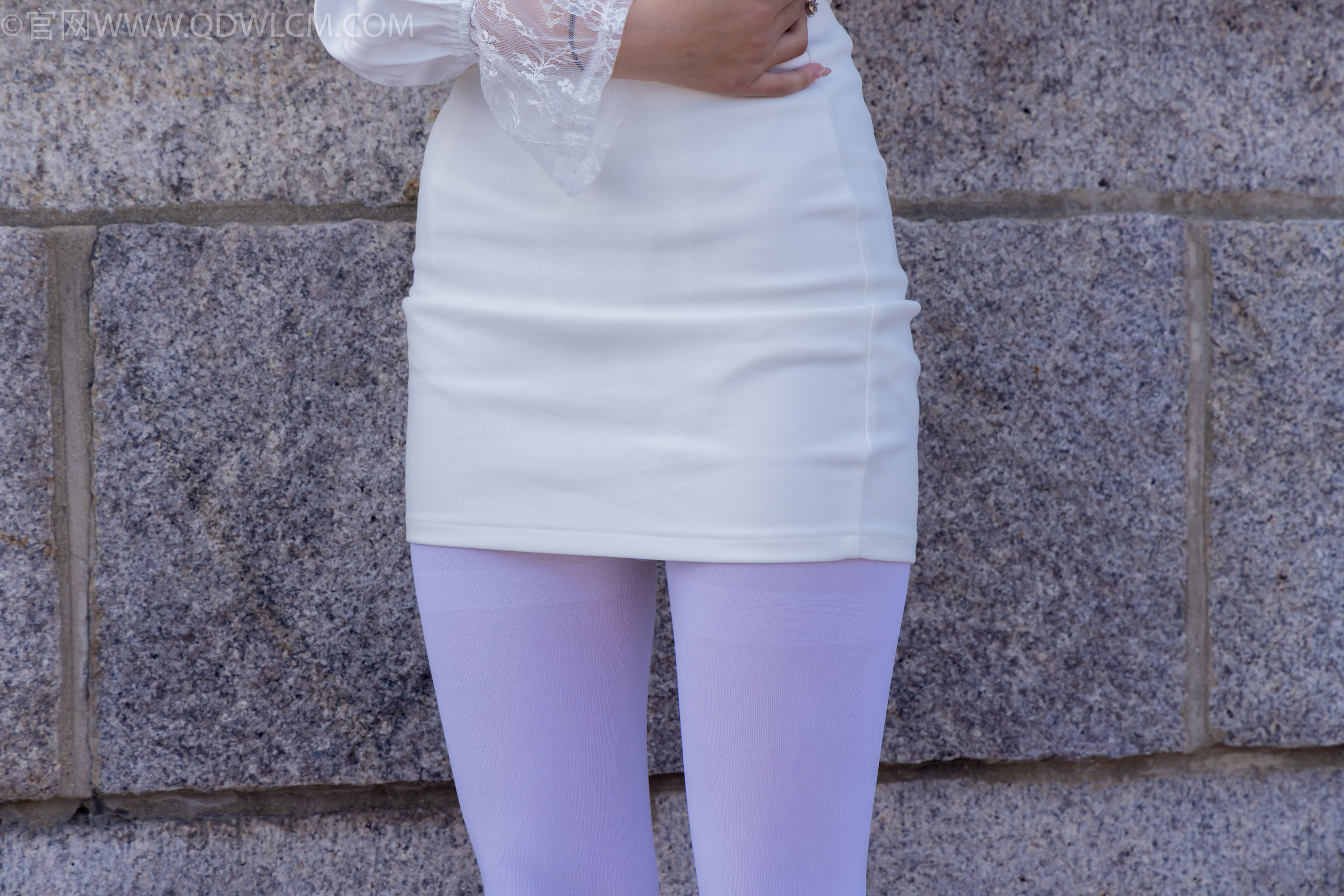 物恋传媒 No.2271 泡泡 -高跟鞋、厚白丝、户外/(261P)