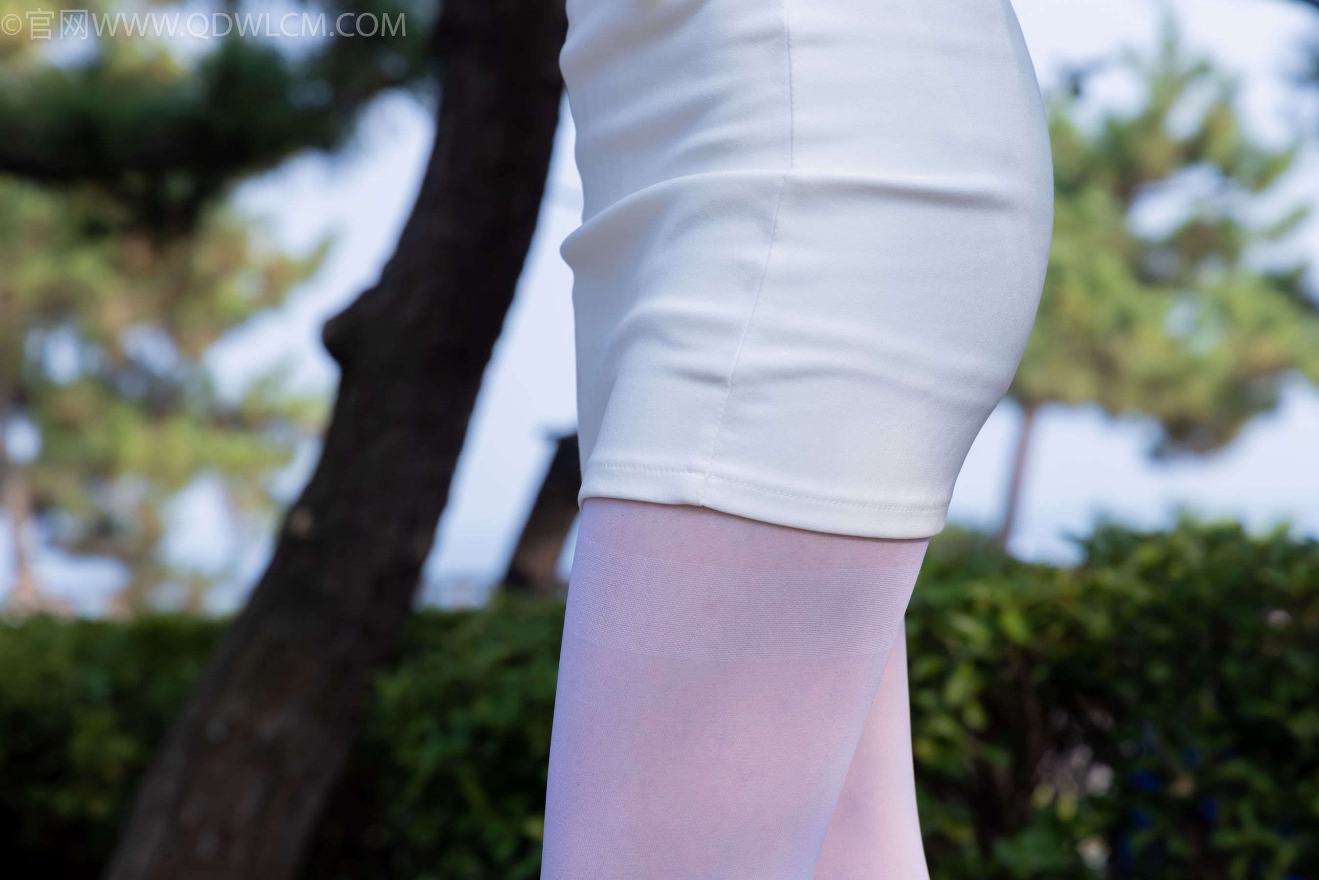 物恋传媒 No.2271 泡泡 -高跟鞋、厚白丝、户外/(261P)