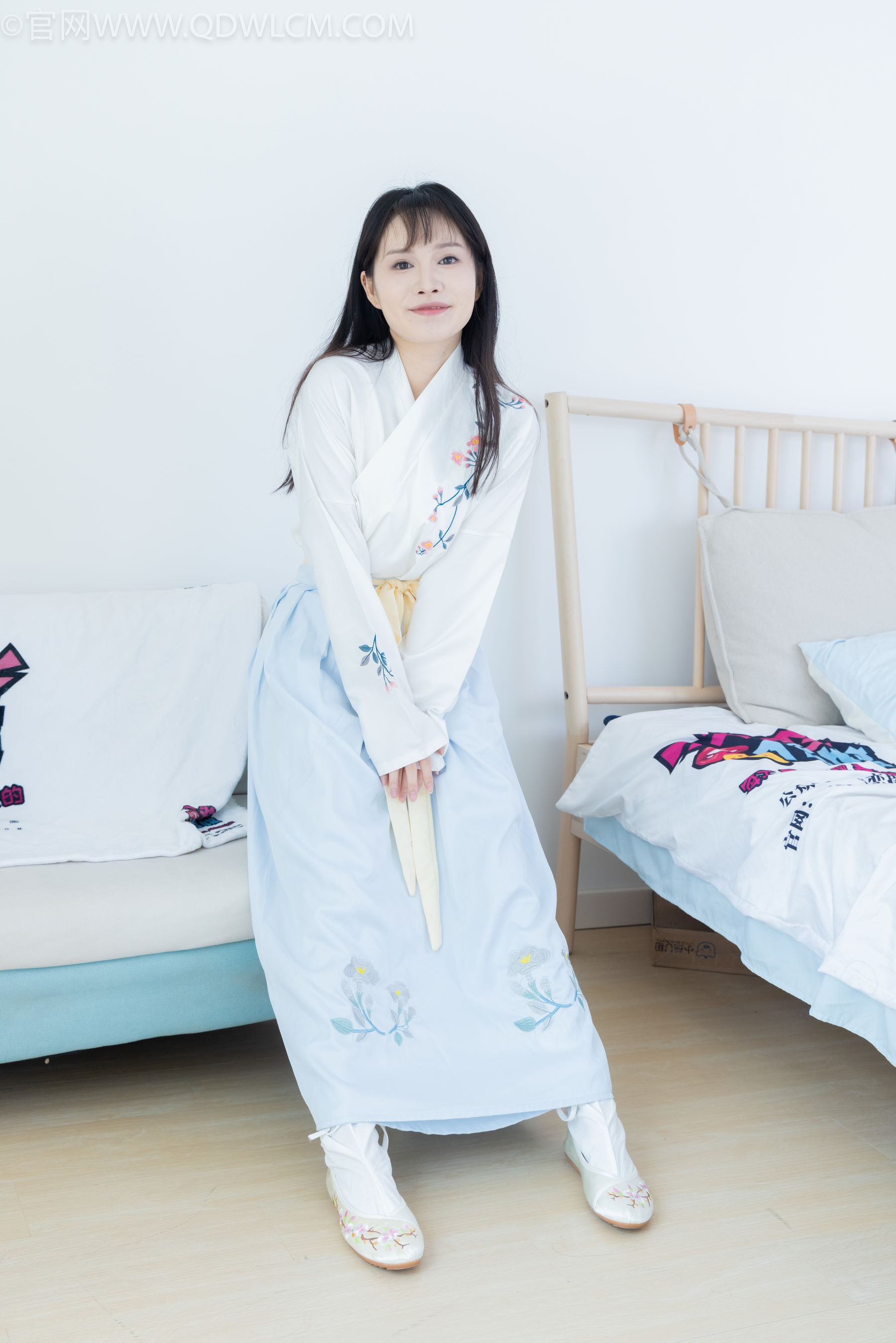 物恋传媒 No.2270 小酒 -高跟鞋、布鞋、白棉足袋、汉服/(191P)