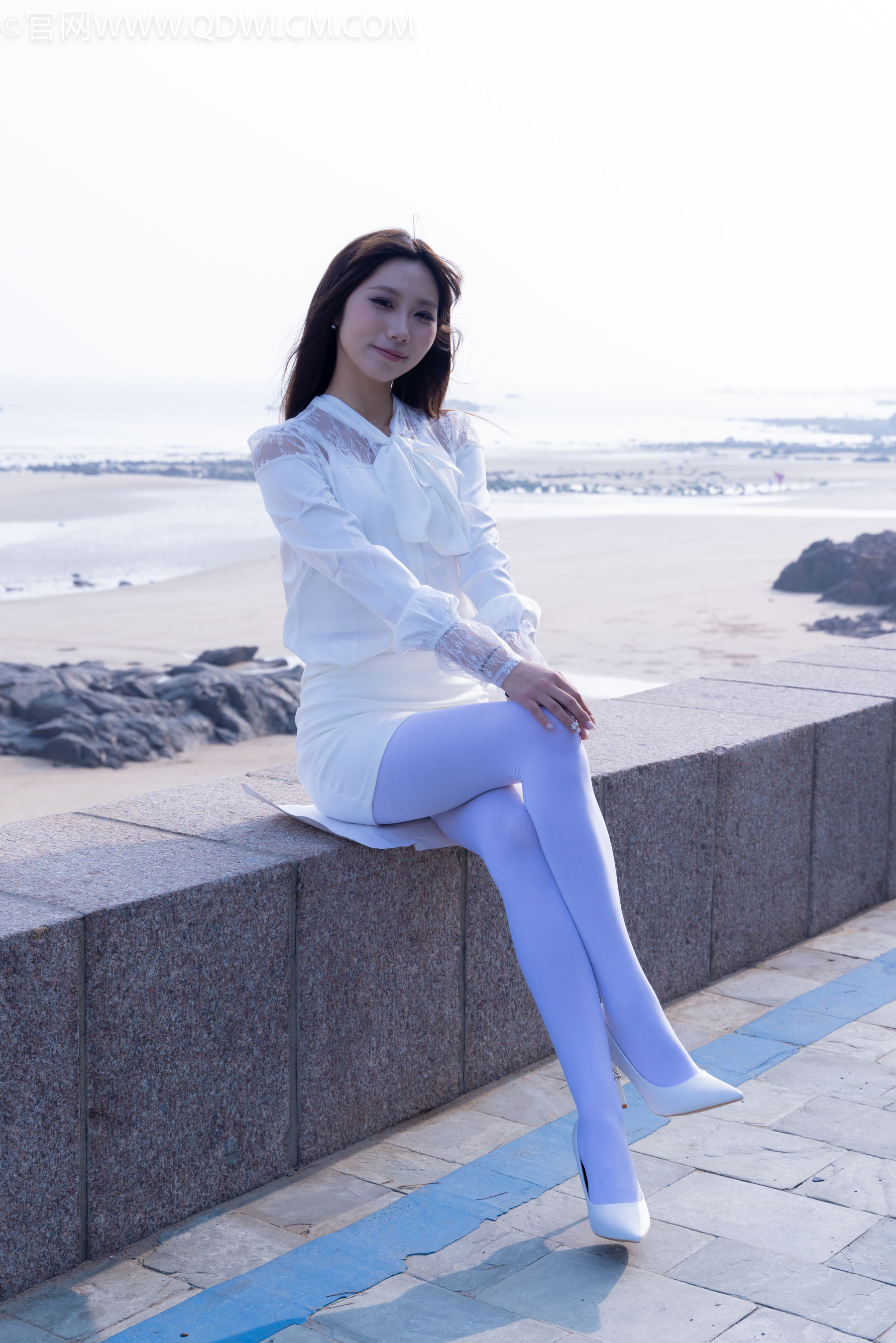 物恋传媒 No.2271 泡泡 -高跟鞋、厚白丝、户外/(261P)