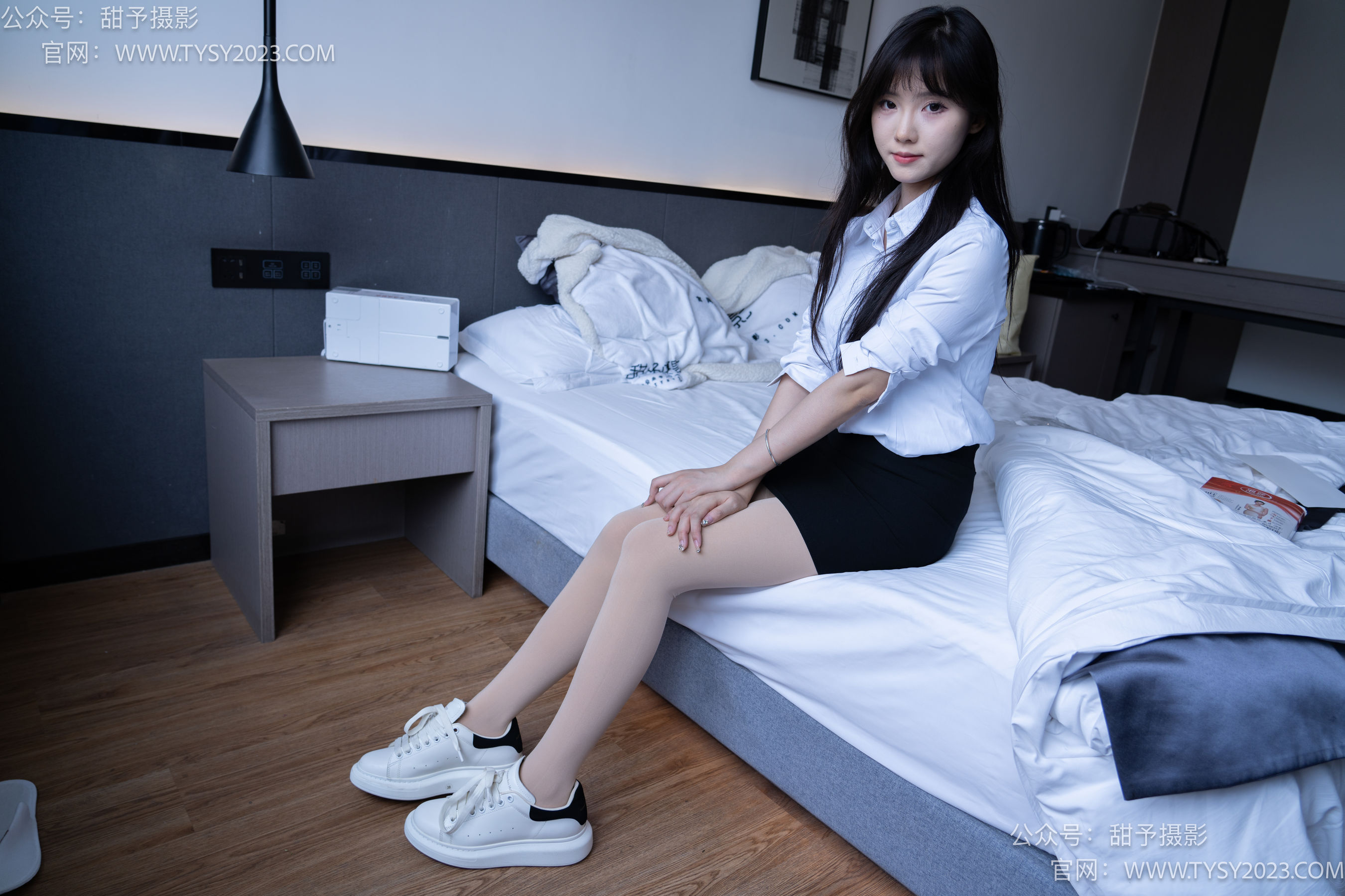 甜予摄影 No.101 璇璇 - OL制服、板鞋、高跟鞋、厚肉丝/(136P)