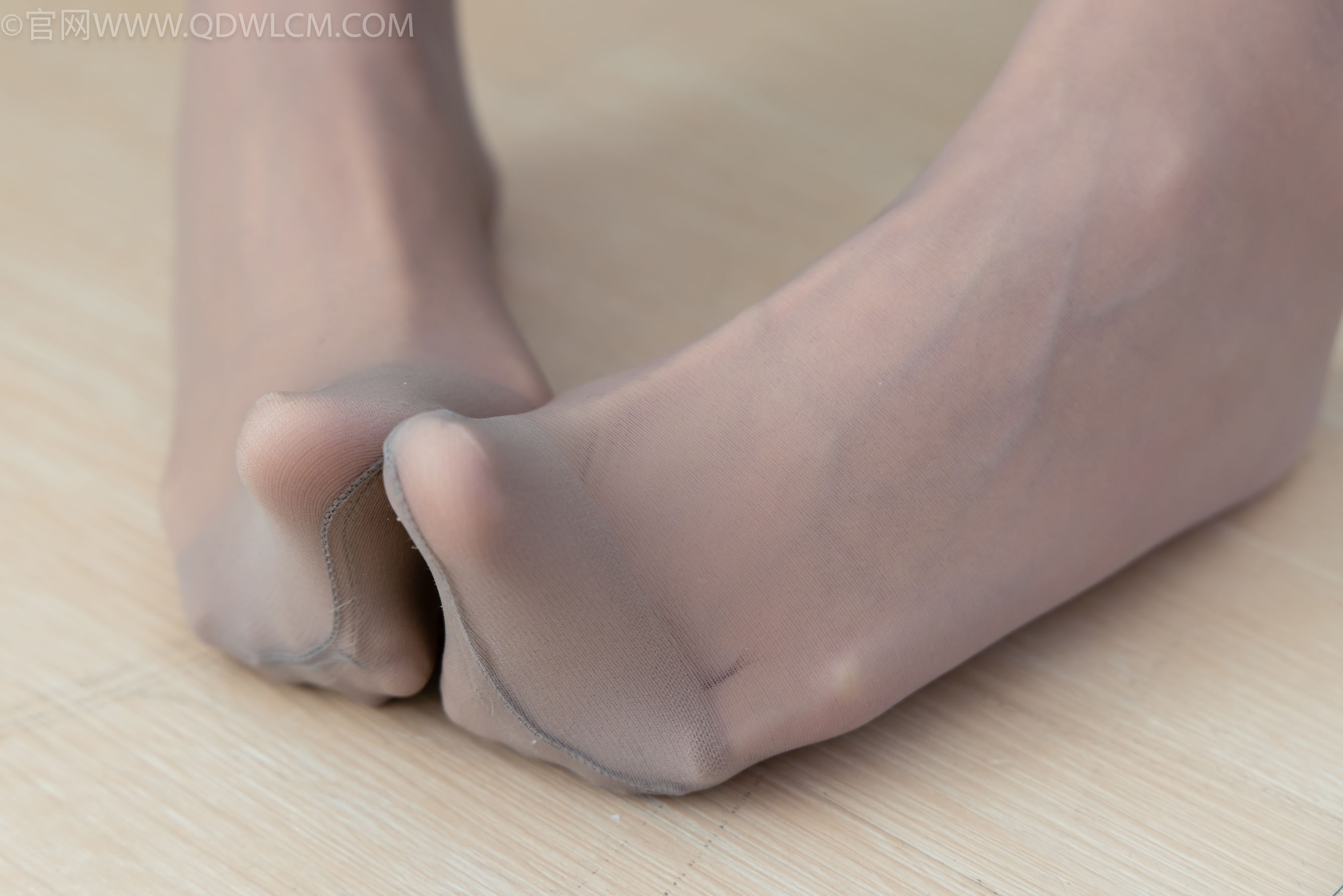 物恋传媒 No.2272 岚岚 -长靴、薄咖丝、薄灰丝/(195P)