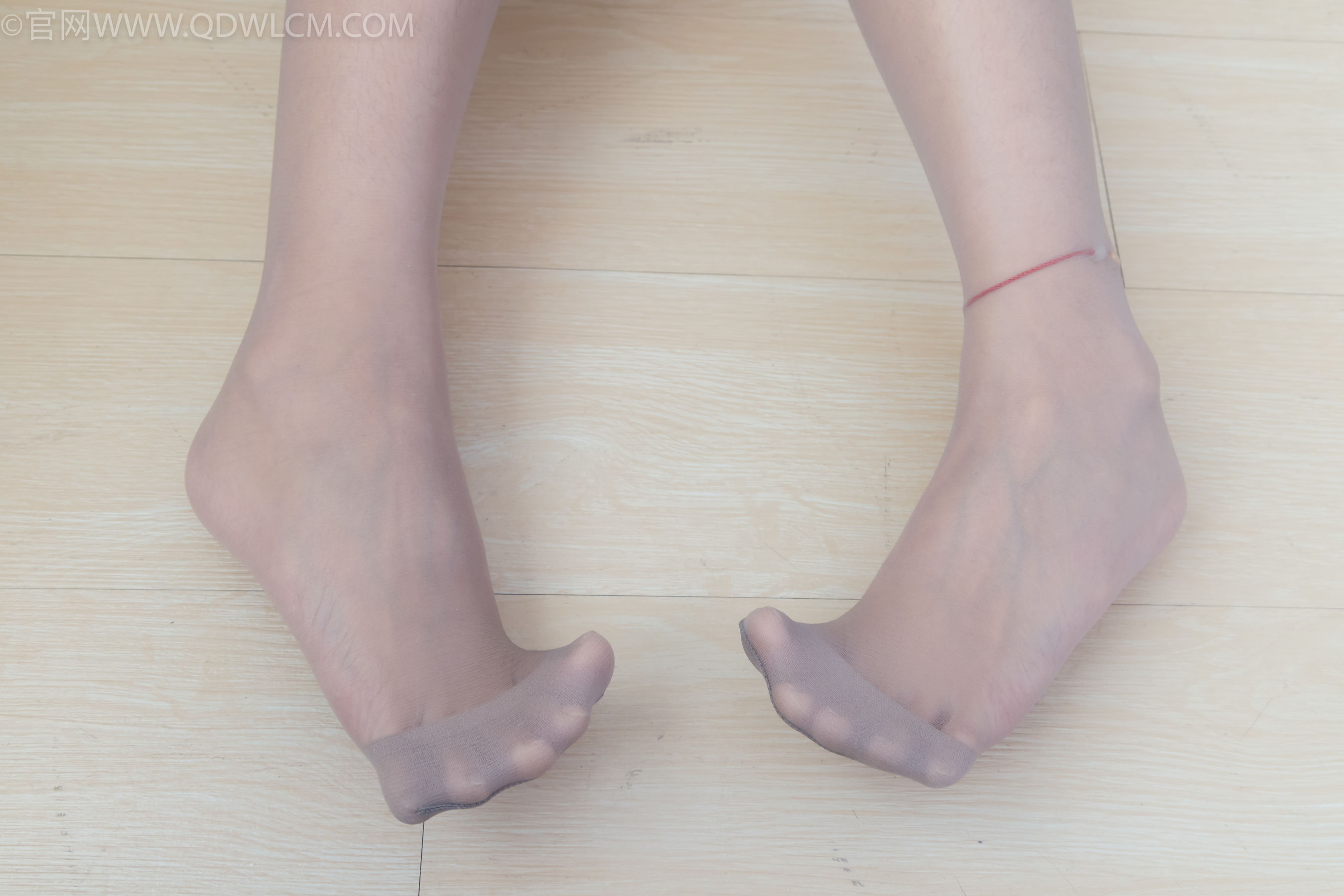 物恋传媒 No.2272 岚岚 -长靴、薄咖丝、薄灰丝/(195P)