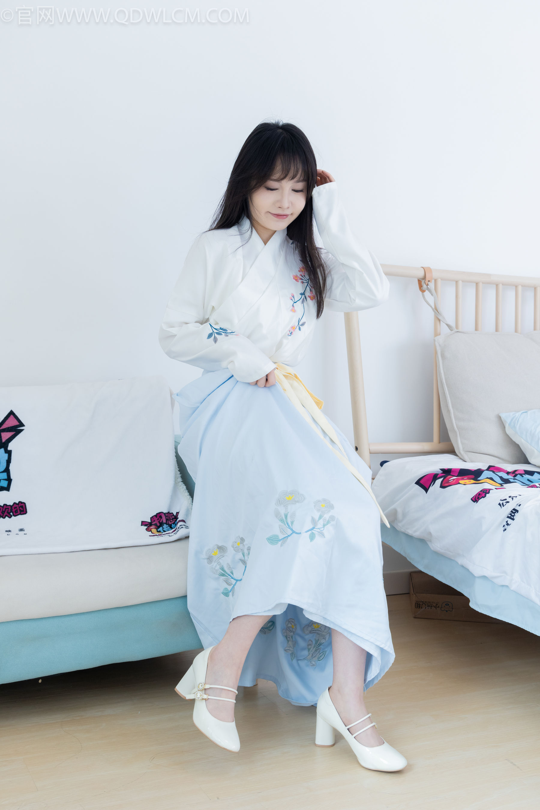 物恋传媒 No.2270 小酒 -高跟鞋、布鞋、白棉足袋、汉服/(191P)