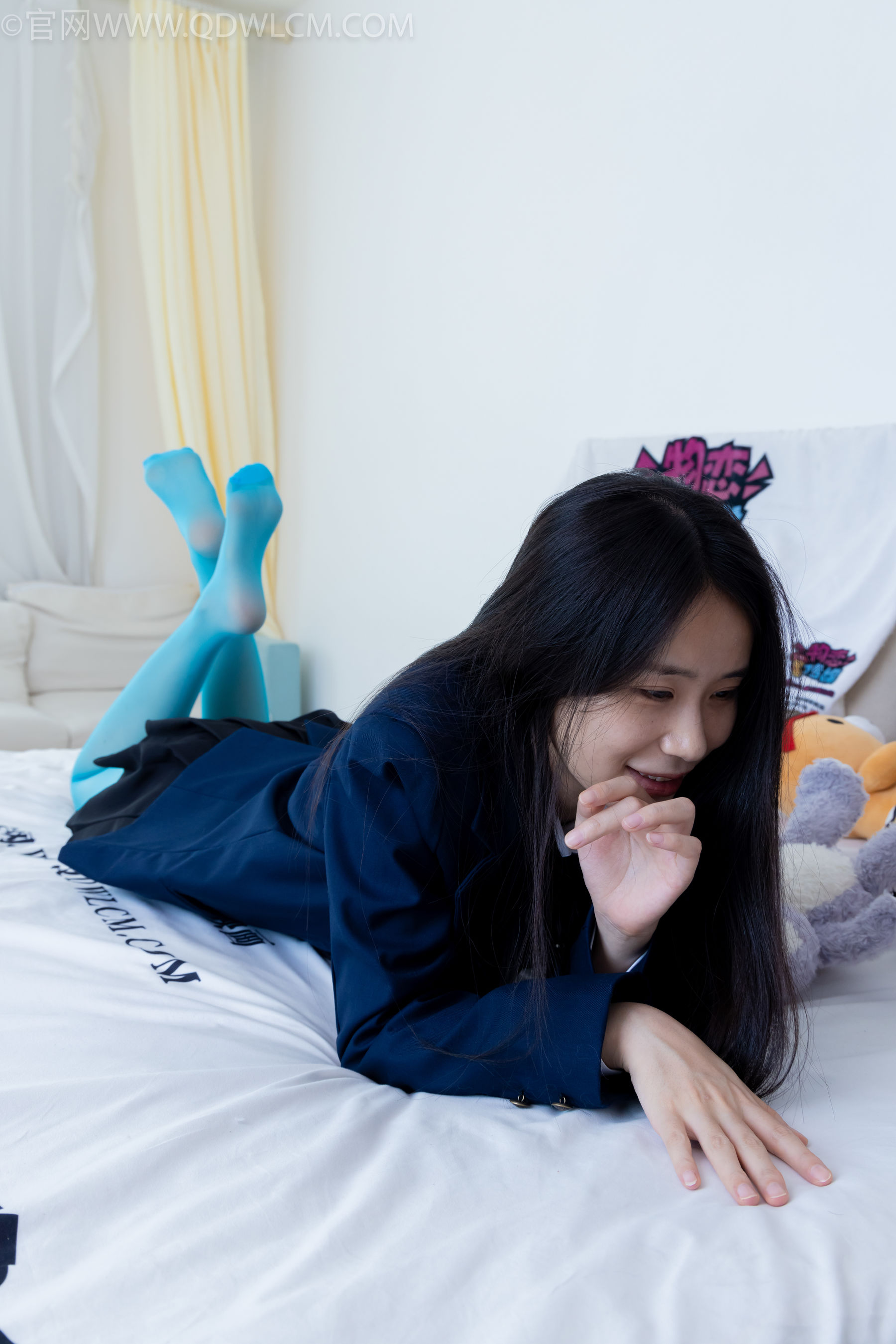 物恋传媒 No.2269 菜菜 -高跟鞋、薄蓝绿色丝、胶带绑脚踝老头乐挠脚剧情/(151P)