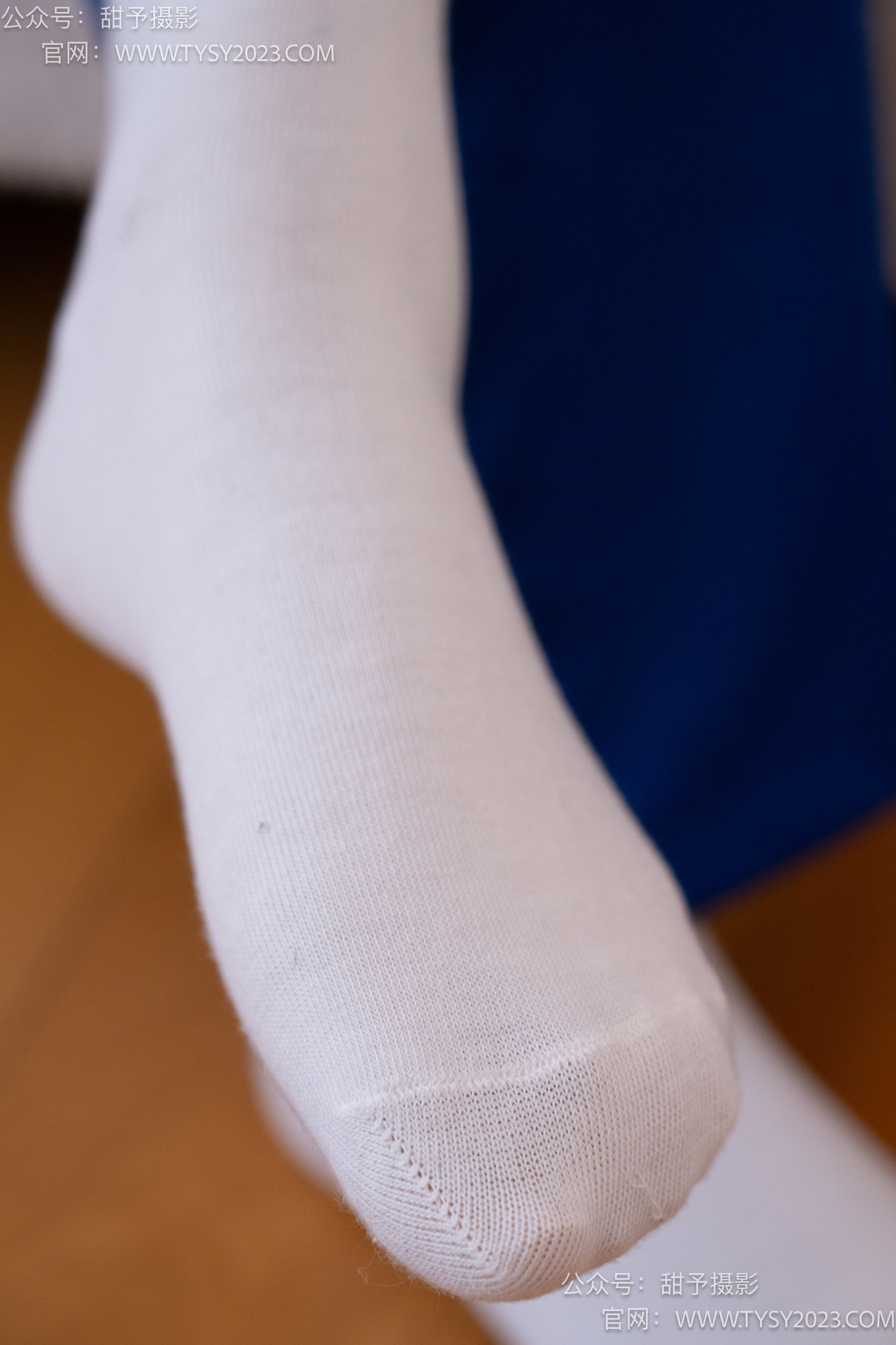 甜予摄影 No.102 澜澜 - 板鞋、白棉袜、肉丝（脚尖微加固款）/(126P)