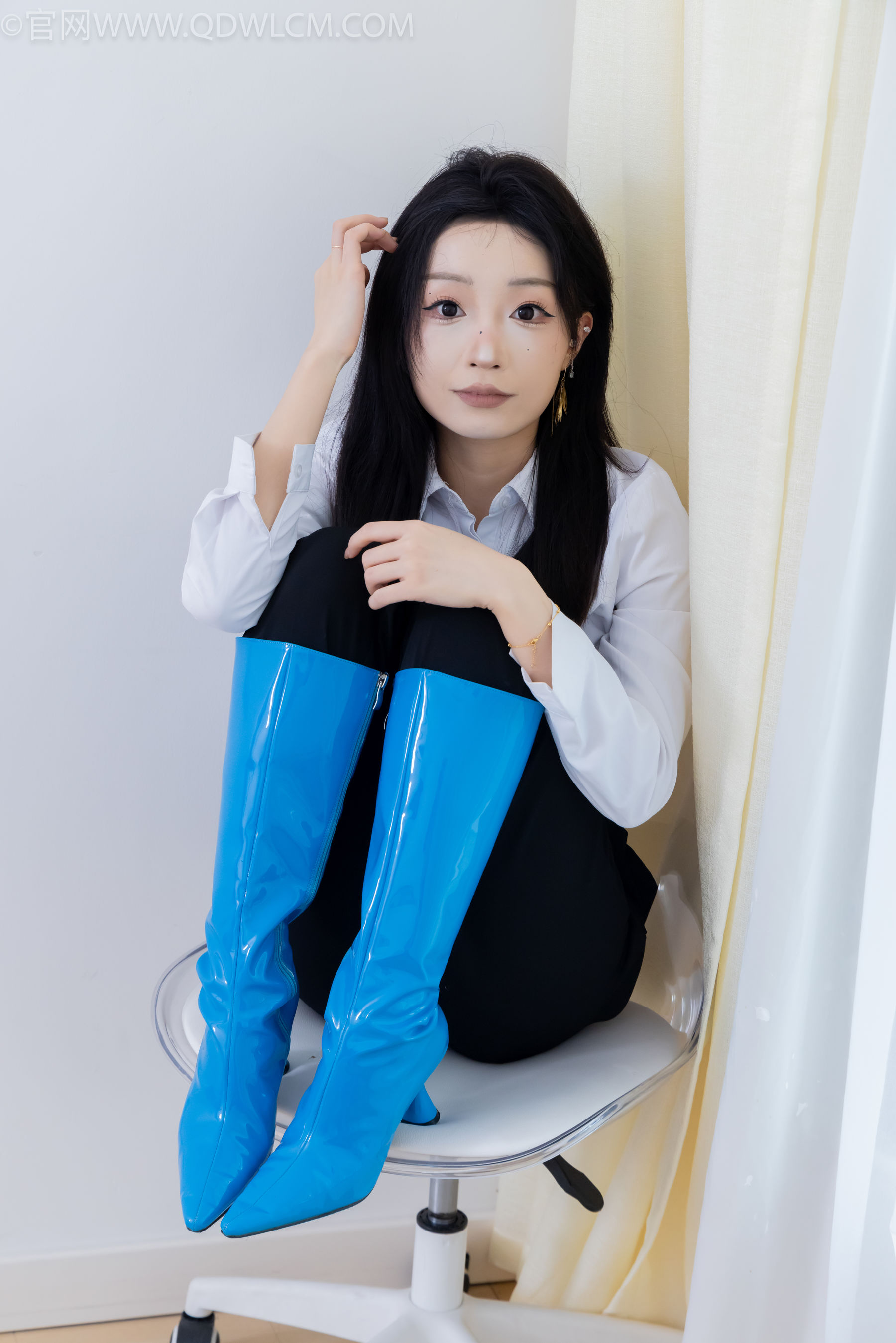 物恋传媒 No.2267 嘟嘟 -高跟长靴、薄黑丝/(238P)