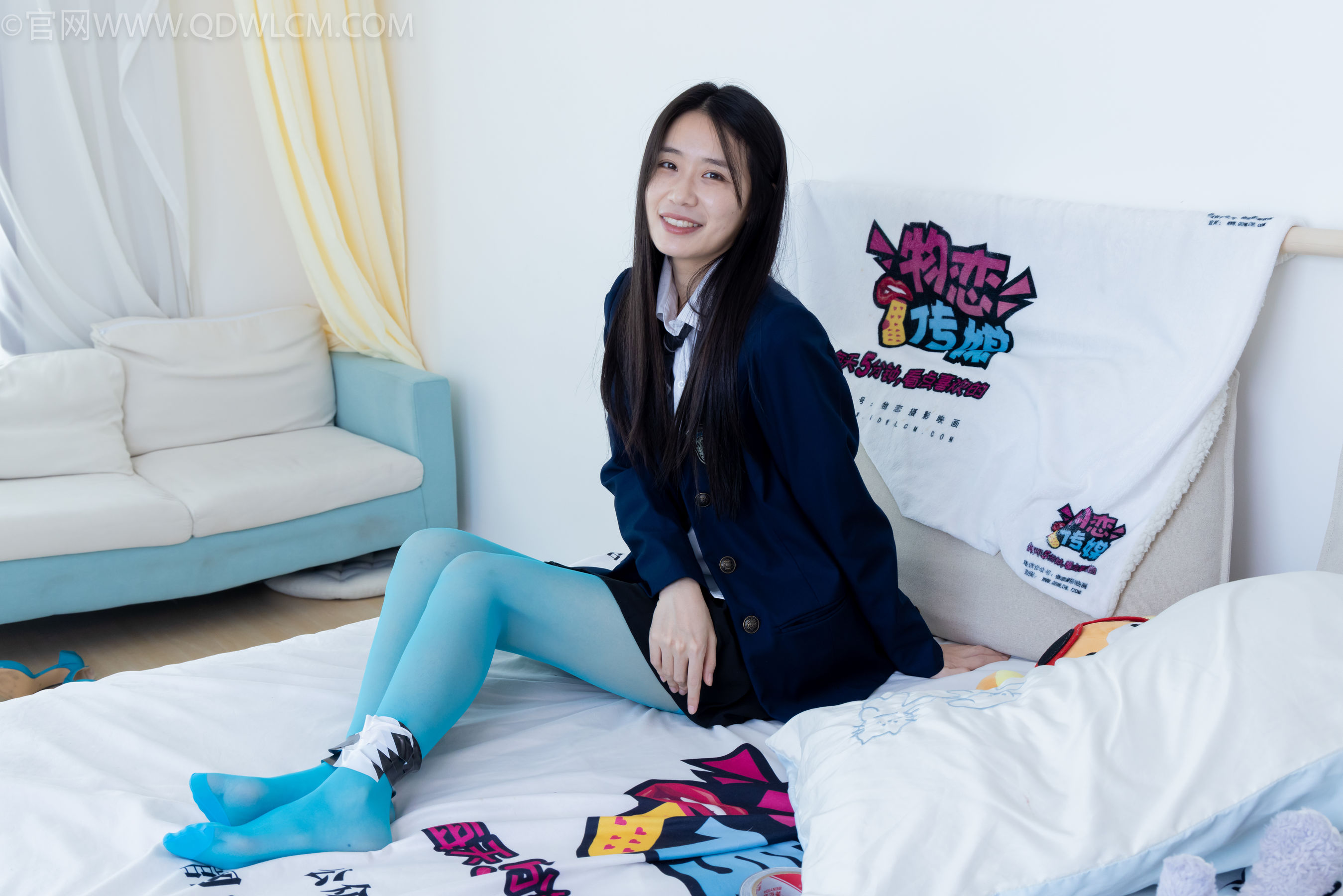 物恋传媒 No.2269 菜菜 -高跟鞋、薄蓝绿色丝、胶带绑脚踝老头乐挠脚剧情/(151P)