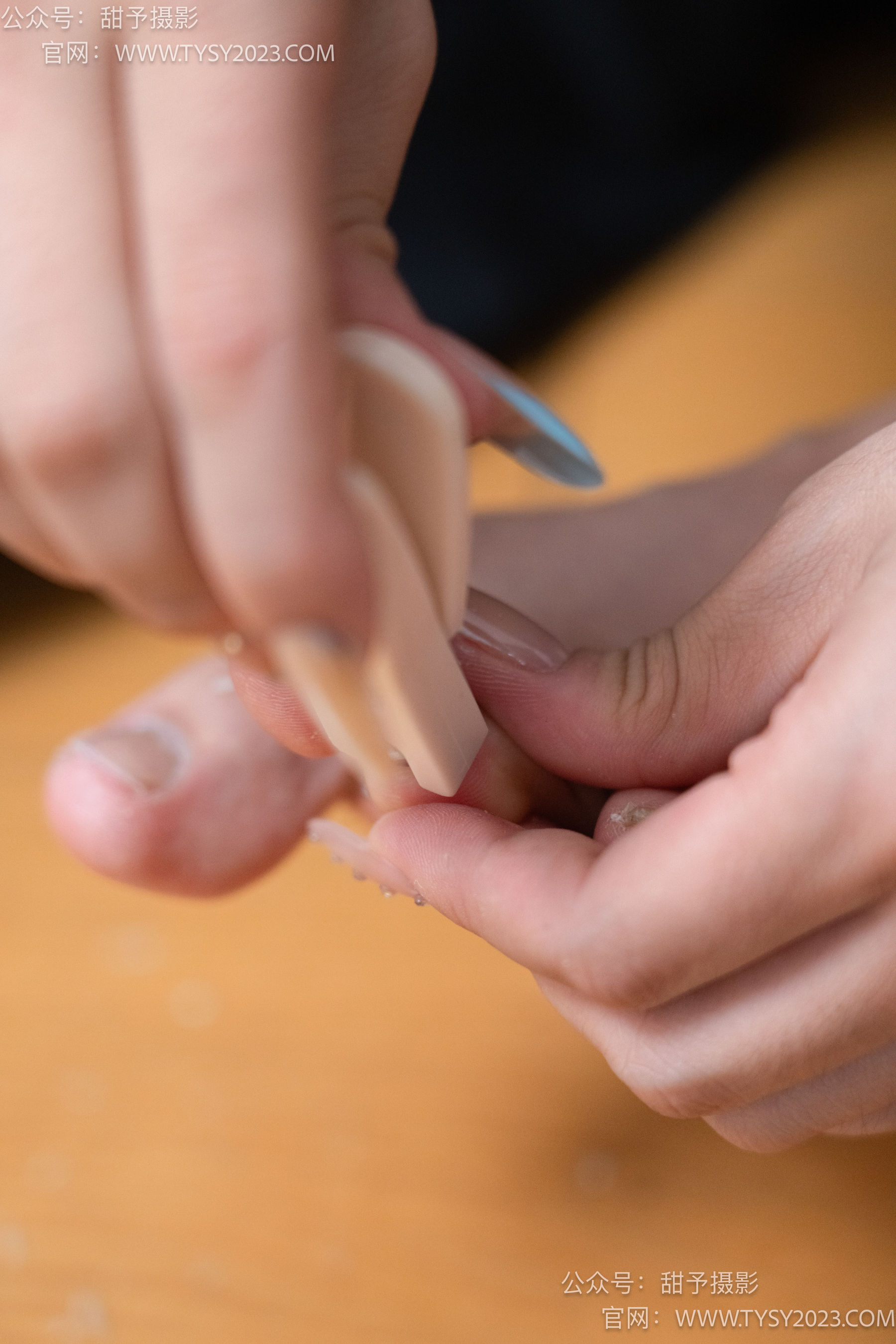 甜予摄影 No.103 小云 - 板鞋、黑棉袜、裸足、剪指甲泡脚剧情/(143P)