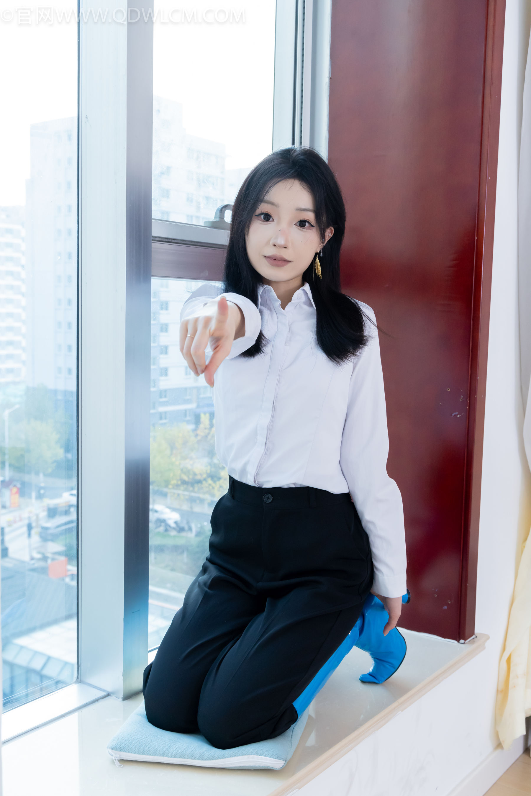 物恋传媒 No.2267 嘟嘟 -高跟长靴、薄黑丝/(238P)