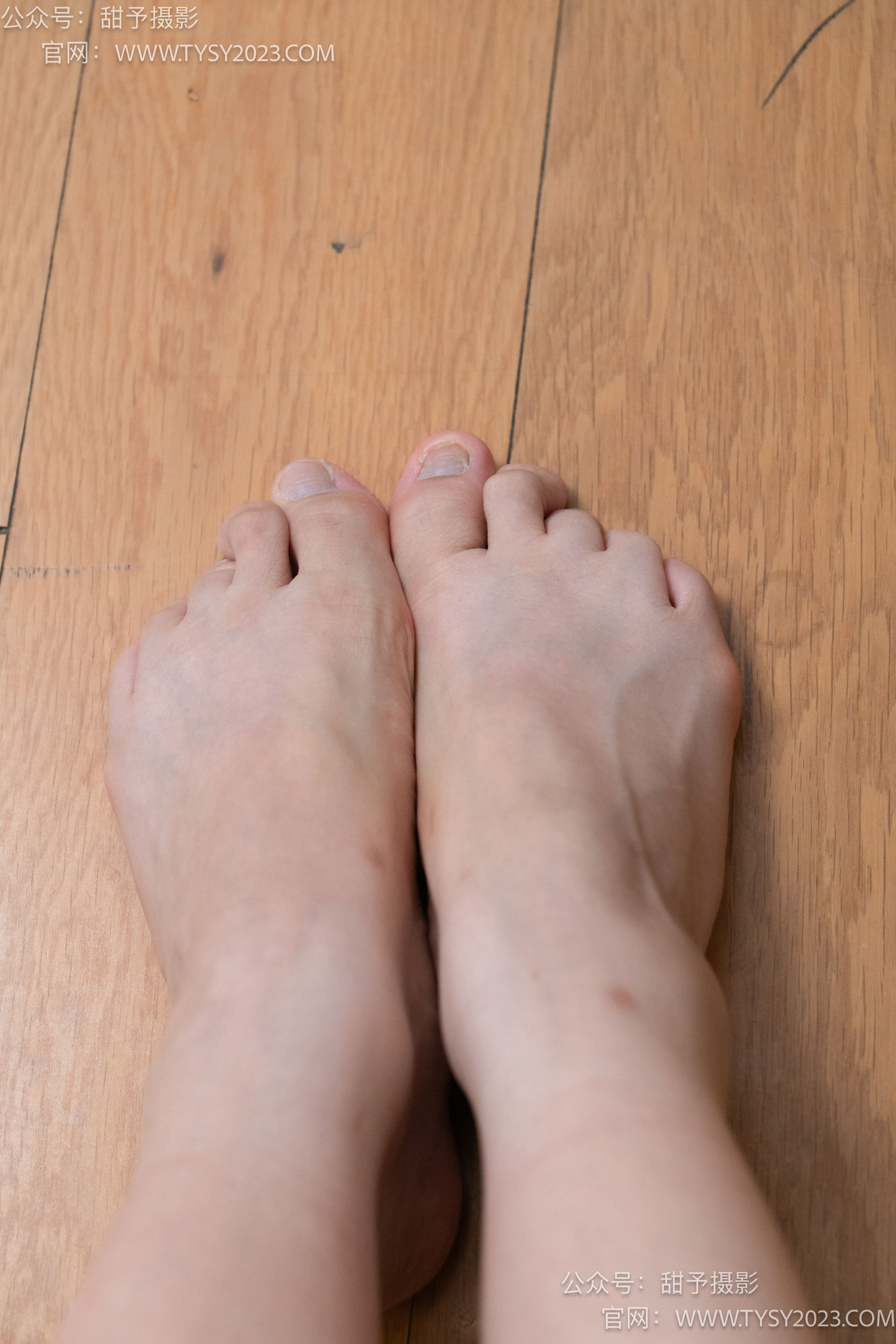 甜予摄影 No.103 小云 - 板鞋、黑棉袜、裸足、剪指甲泡脚剧情/(143P)